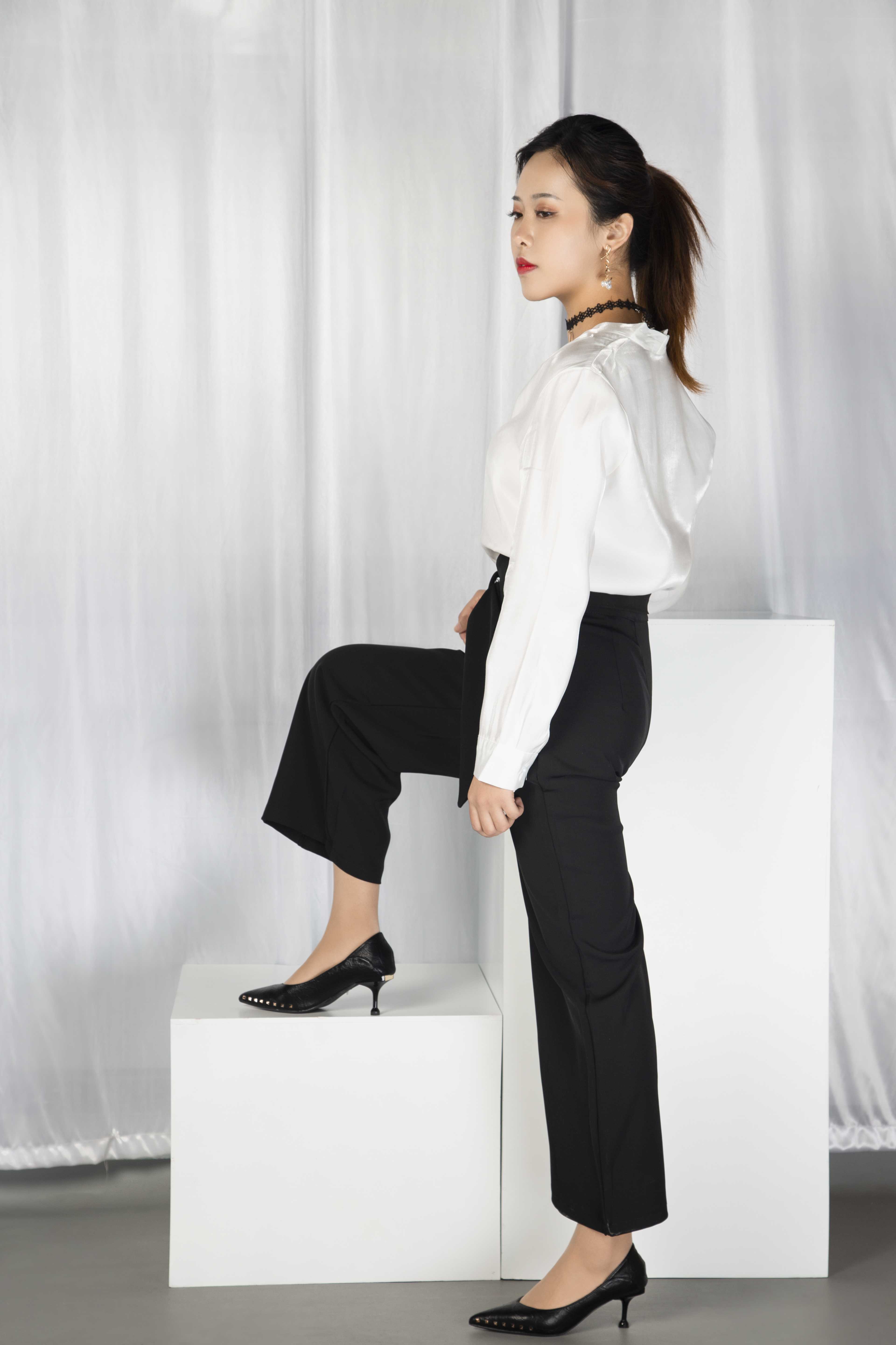 China Beauty Legs and feet 322