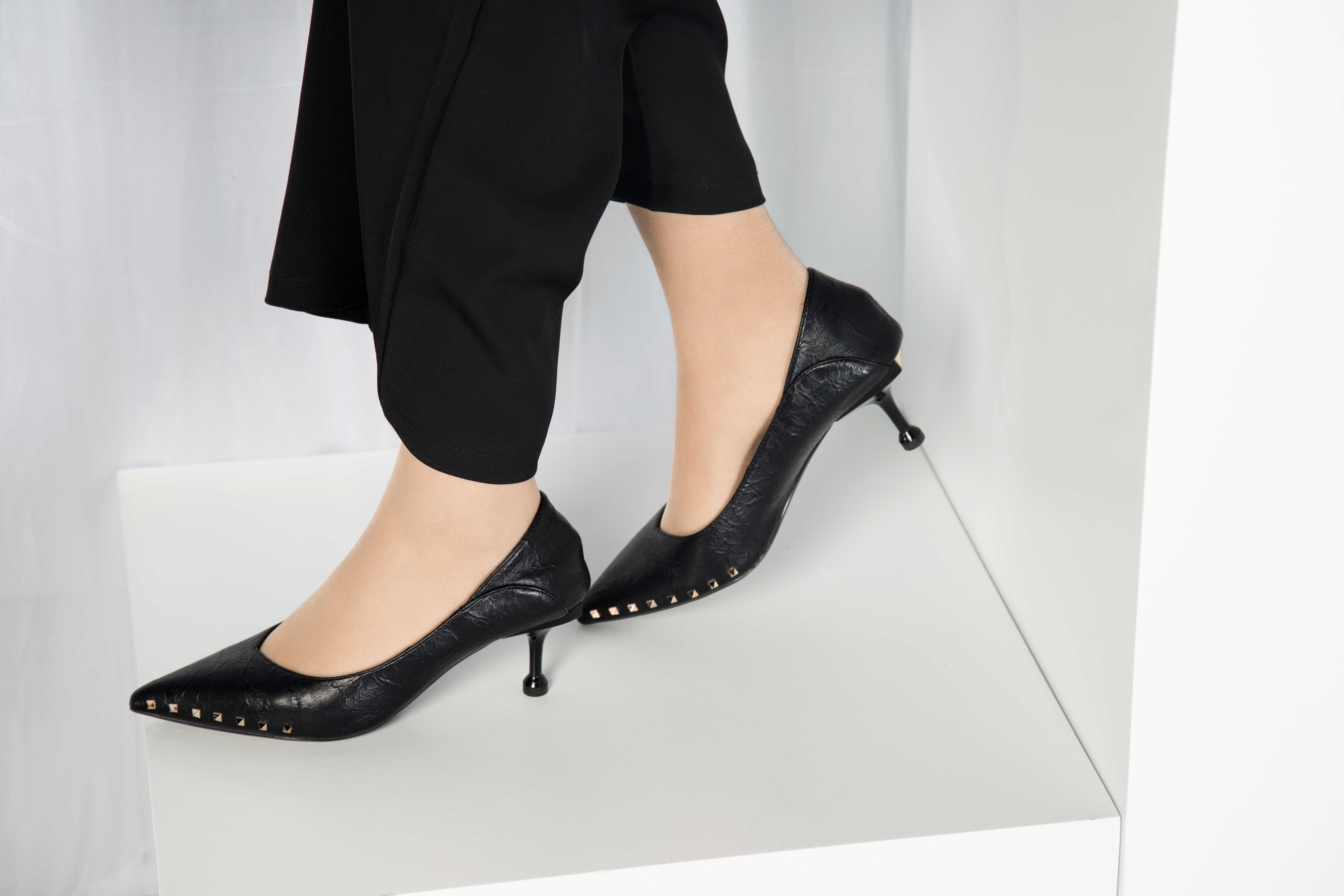 China Beauty Legs and feet 322