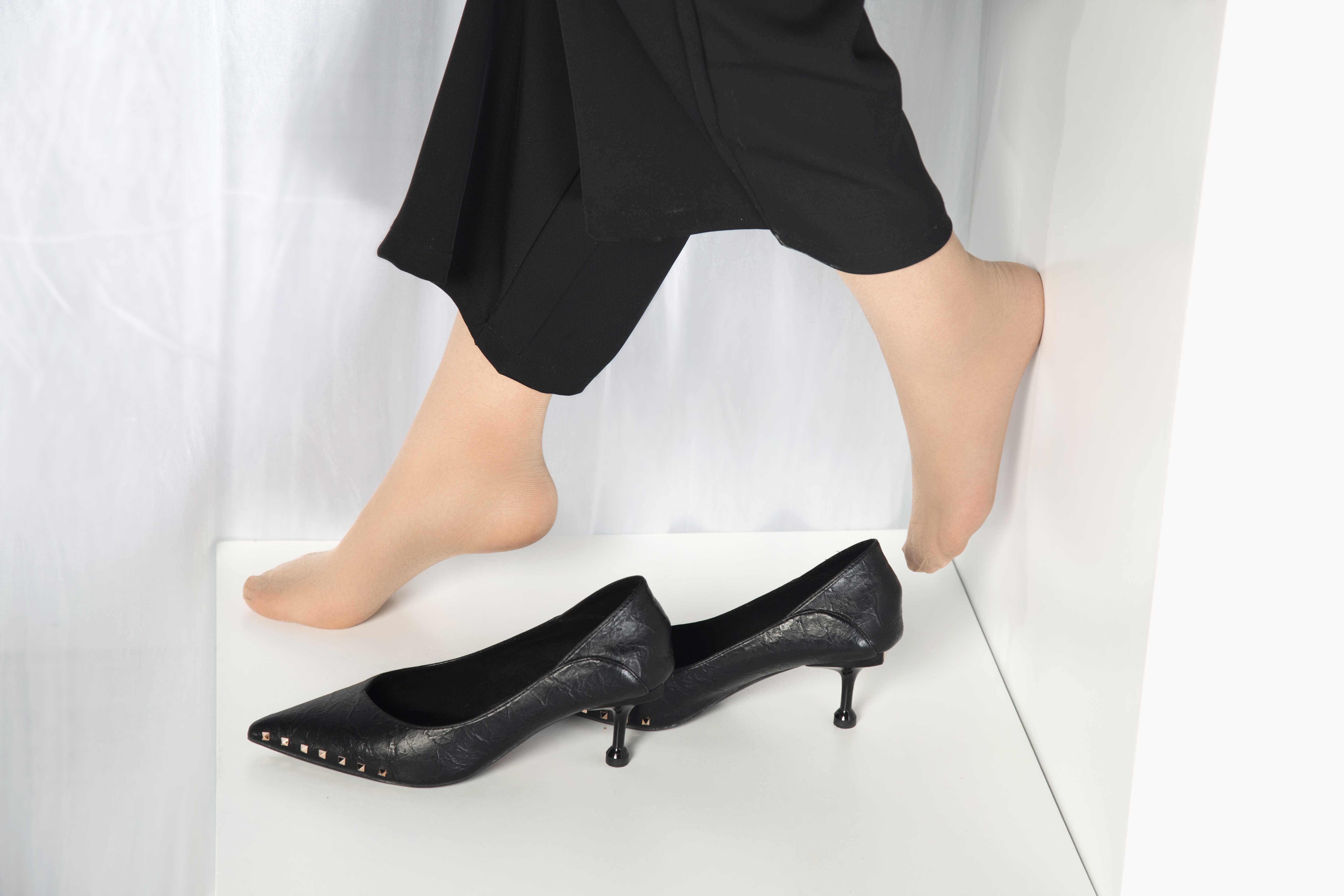 China Beauty Legs and feet 322