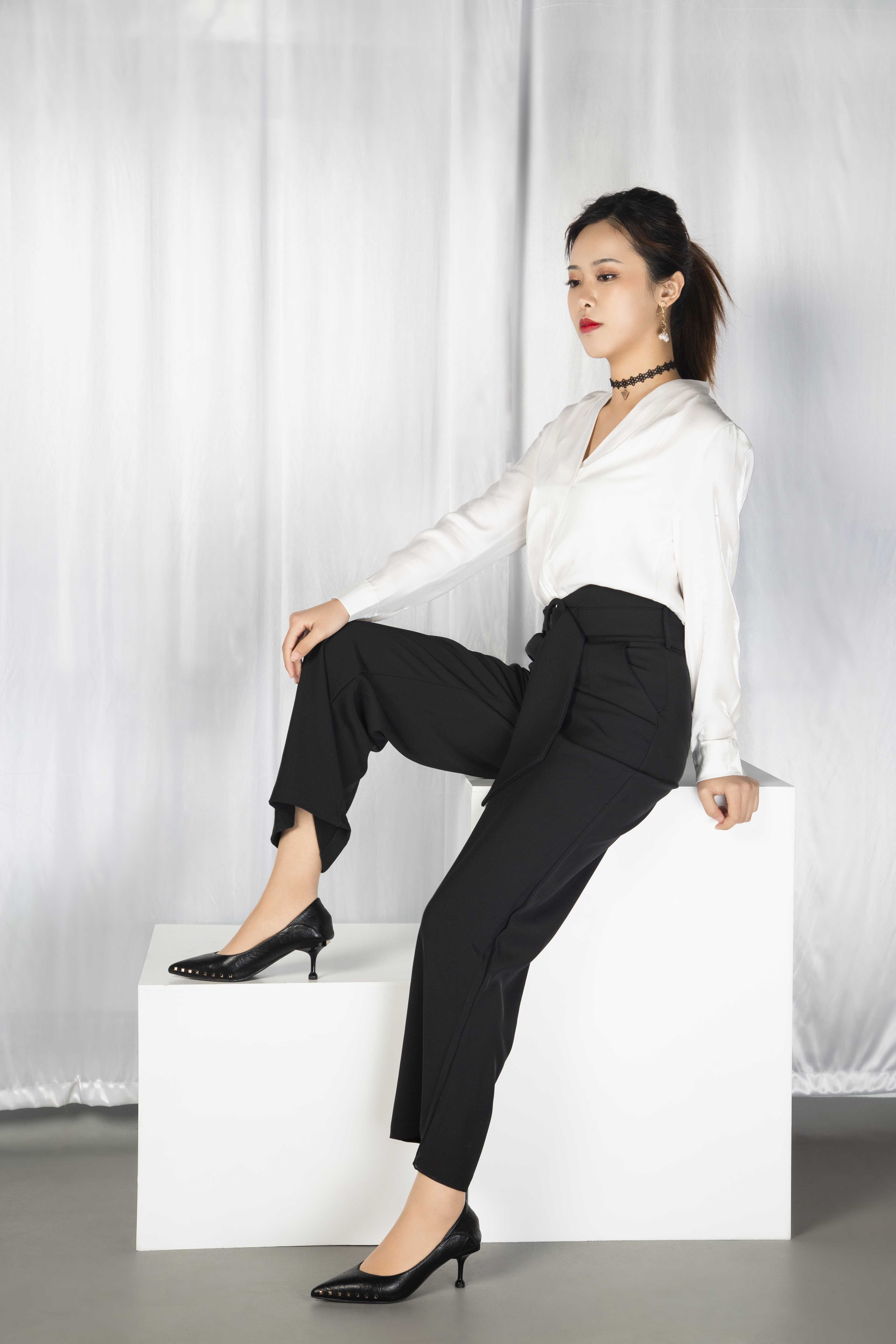 China Beauty Legs and feet 322