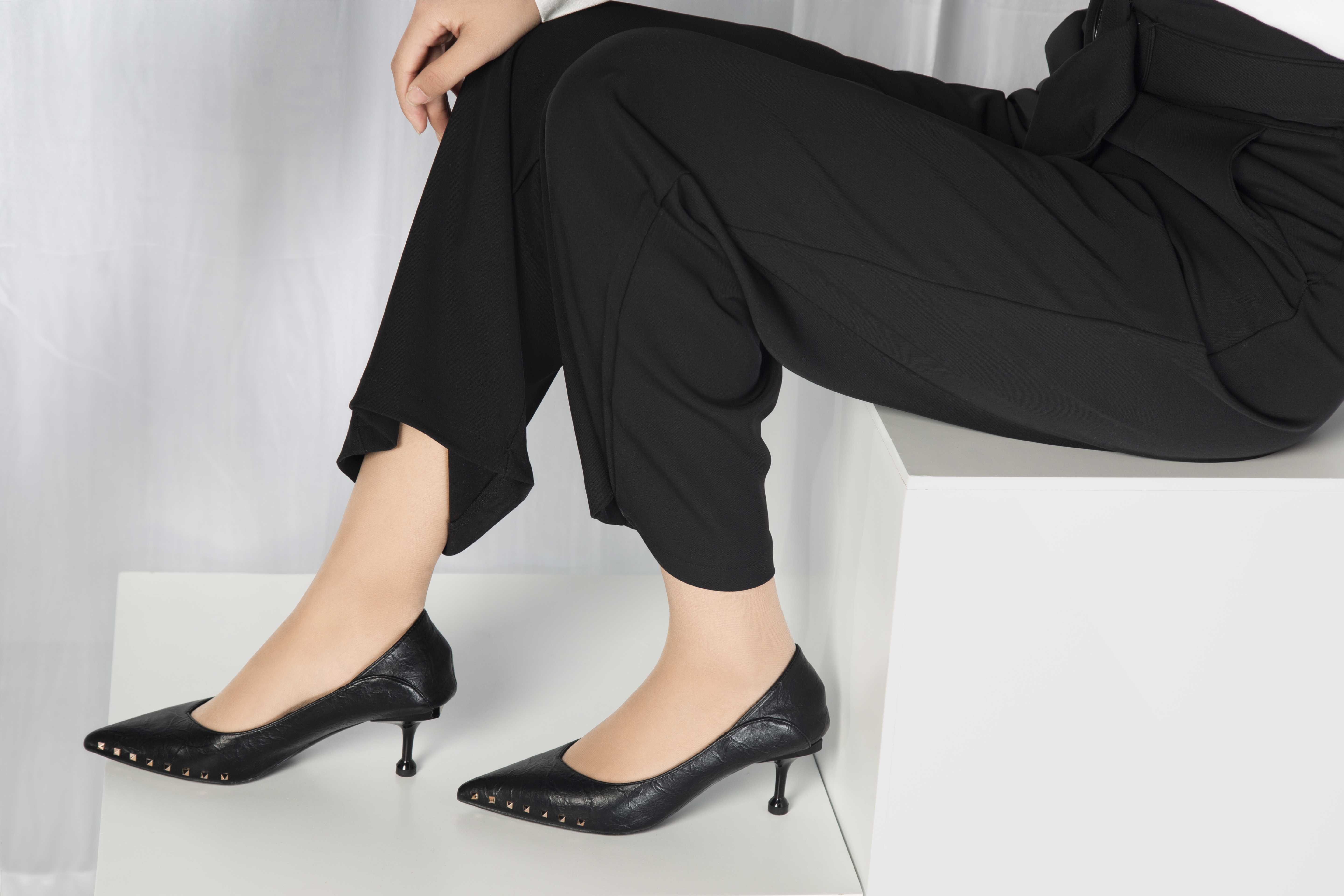 China Beauty Legs and feet 322