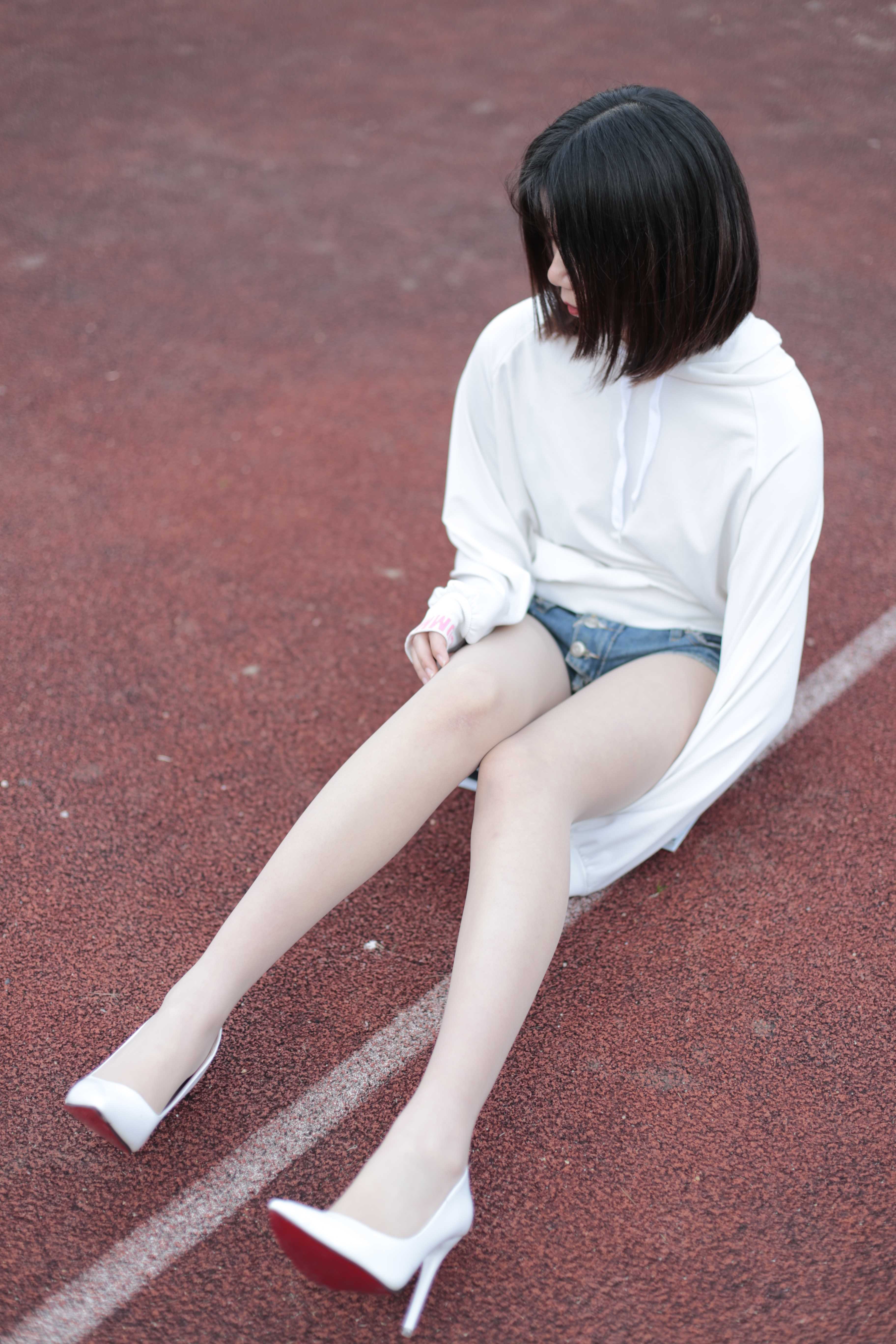 China Beauty Legs and feet 323