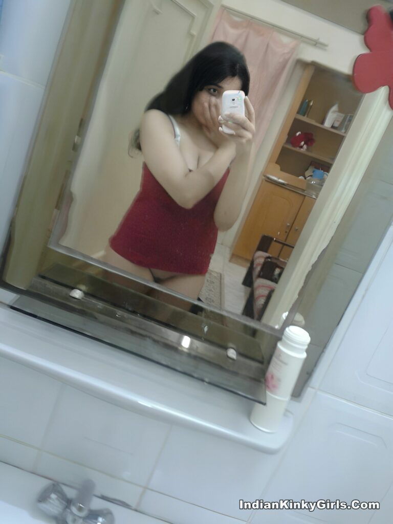 Indian cute girl selfie in mirror