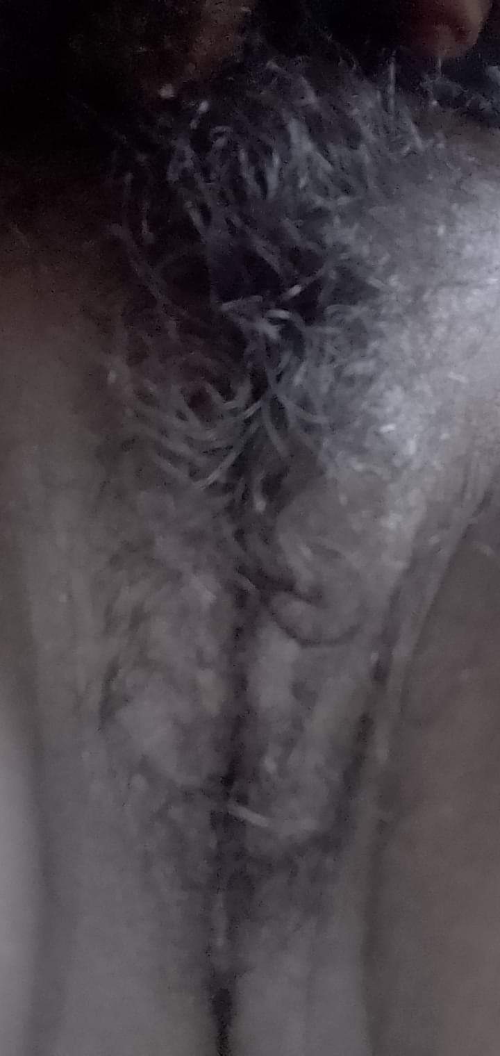 Desi hairy pussy  bhabhi ki chut  chudai bur