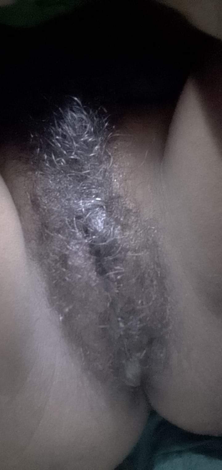 Desi hairy pussy  bhabhi ki chut  chudai bur