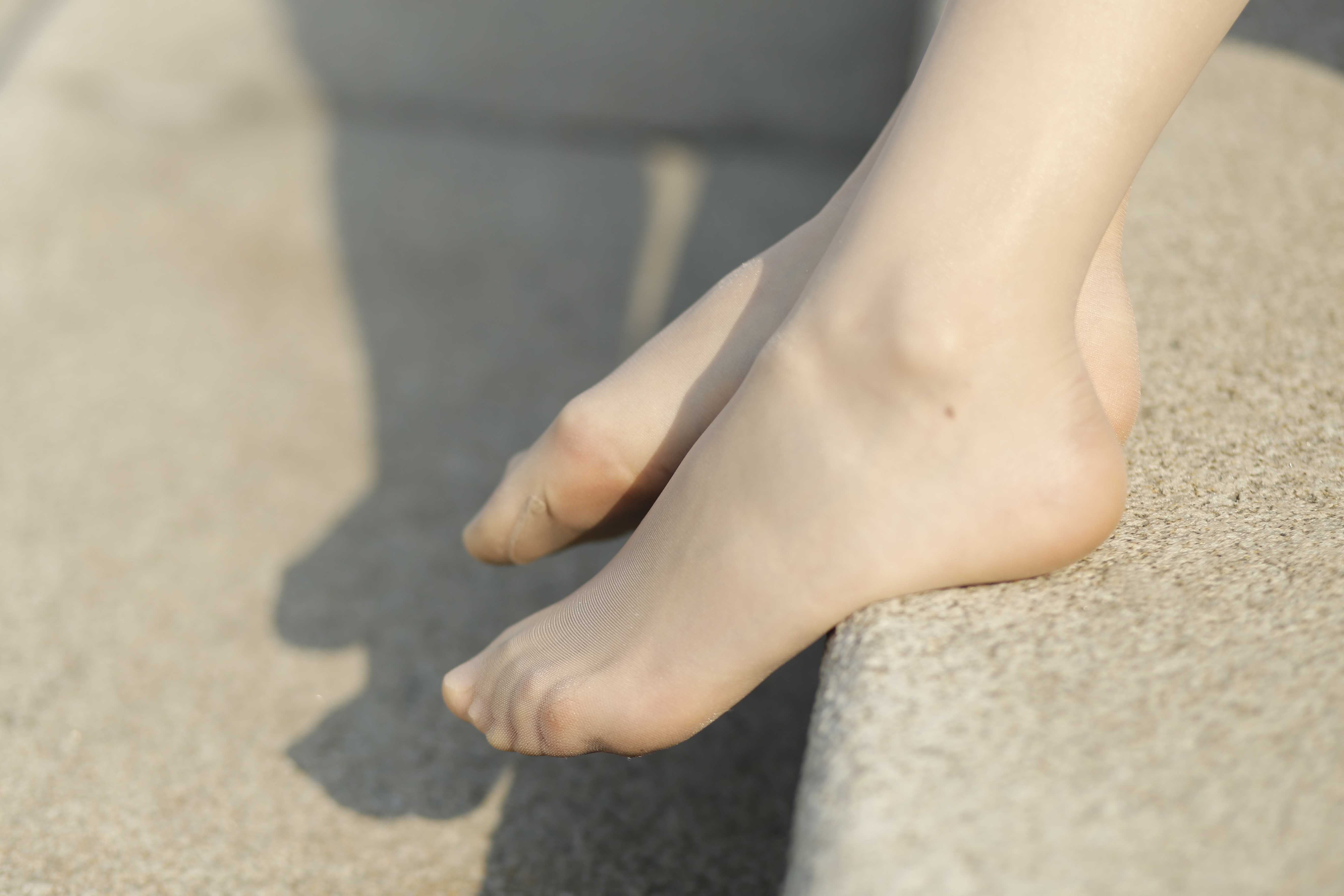 China Beauty Legs and feet 335