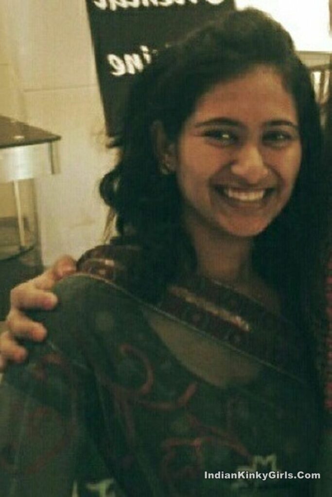 Indian Bengali College Girl Sneha Nude Selfies