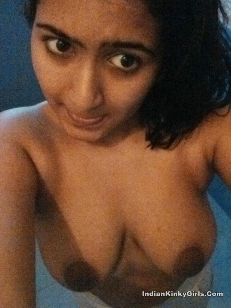 Indian Bengali College Girl Sneha Nude Selfies