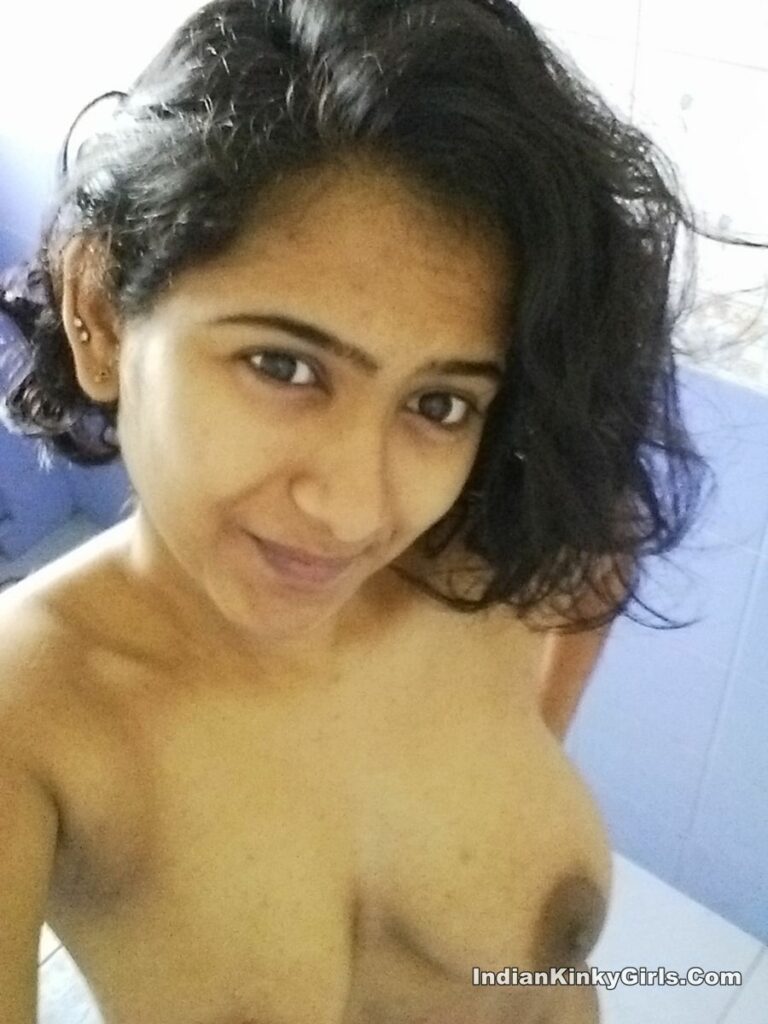 Indian Bengali College Girl Sneha Nude Selfies