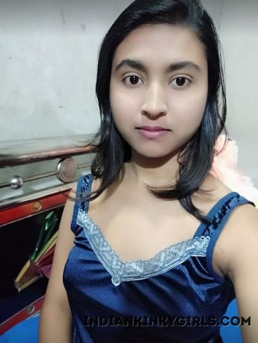 Indian Jaipur girl Show Her Firm Boobs Photos