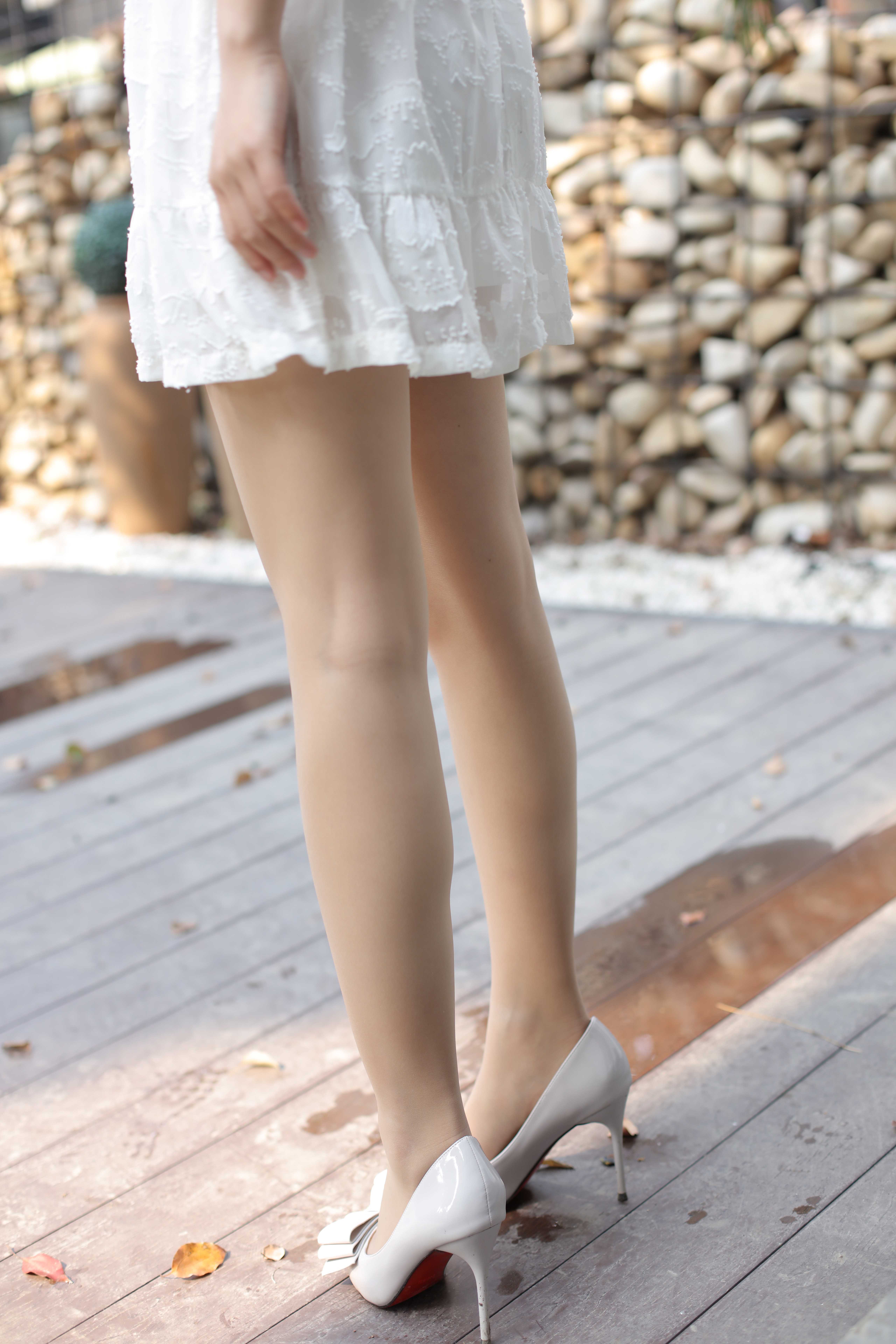 China Beauty Legs and feet 337