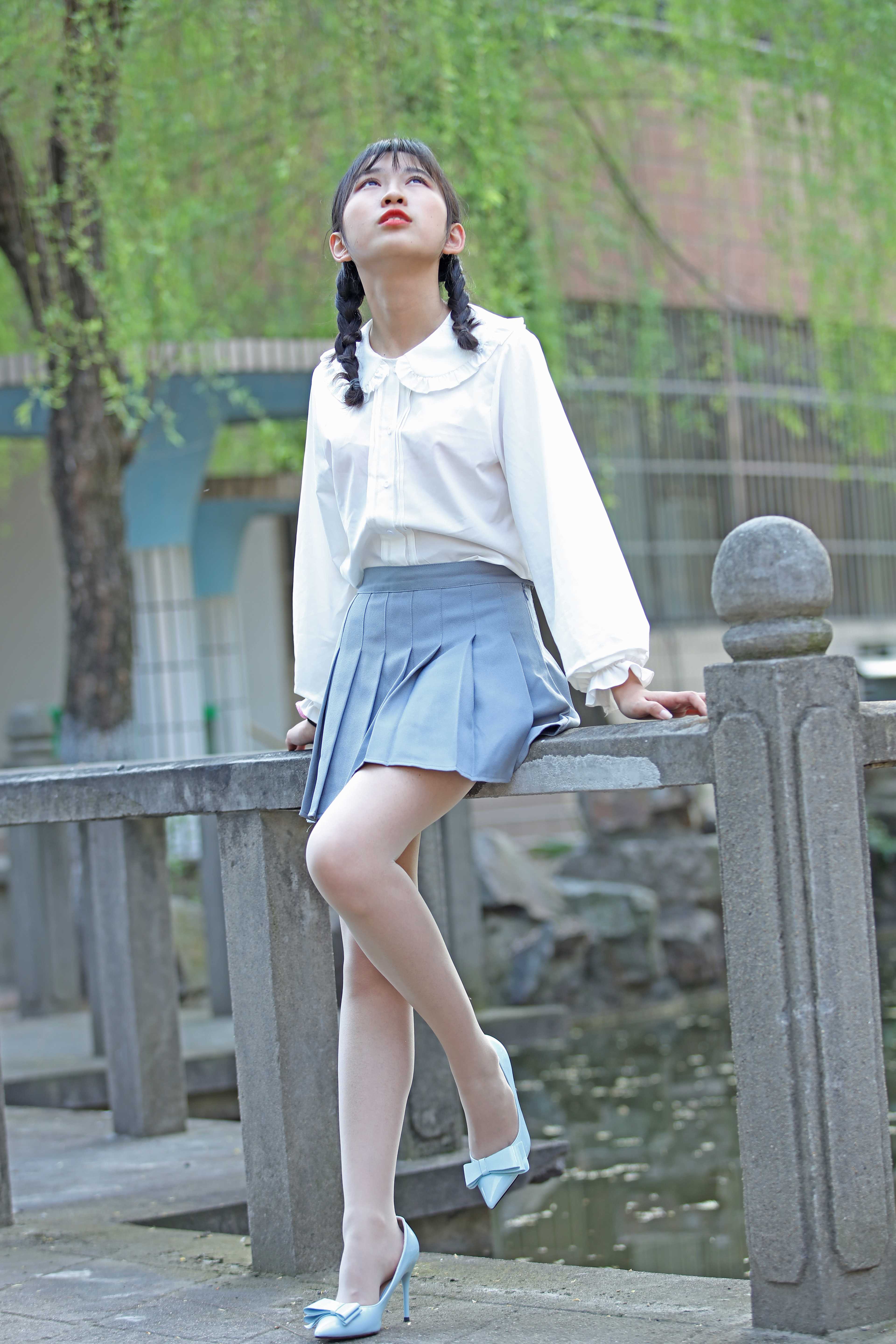 China Beauty Legs and feet 338