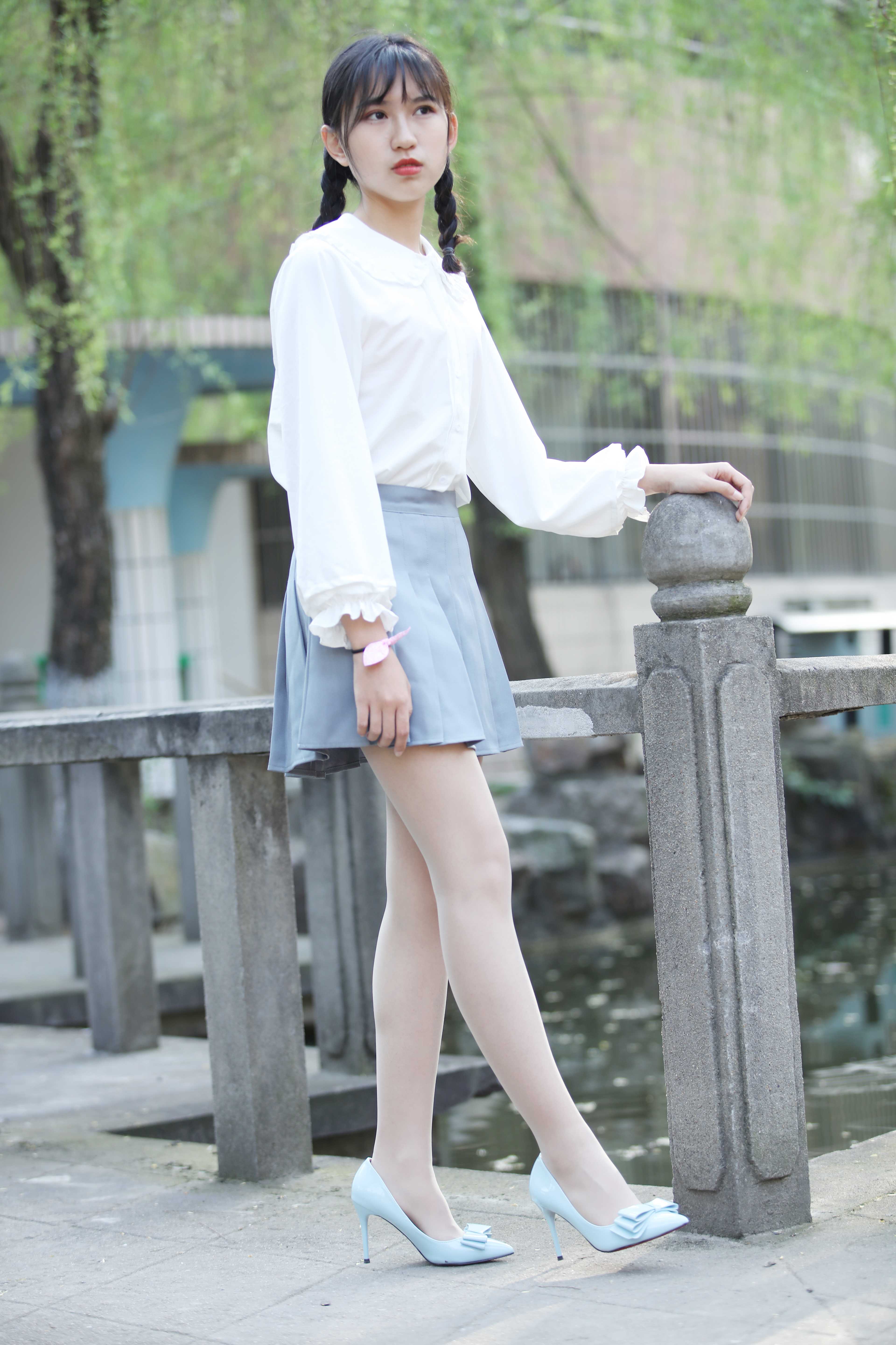 China Beauty Legs and feet 338