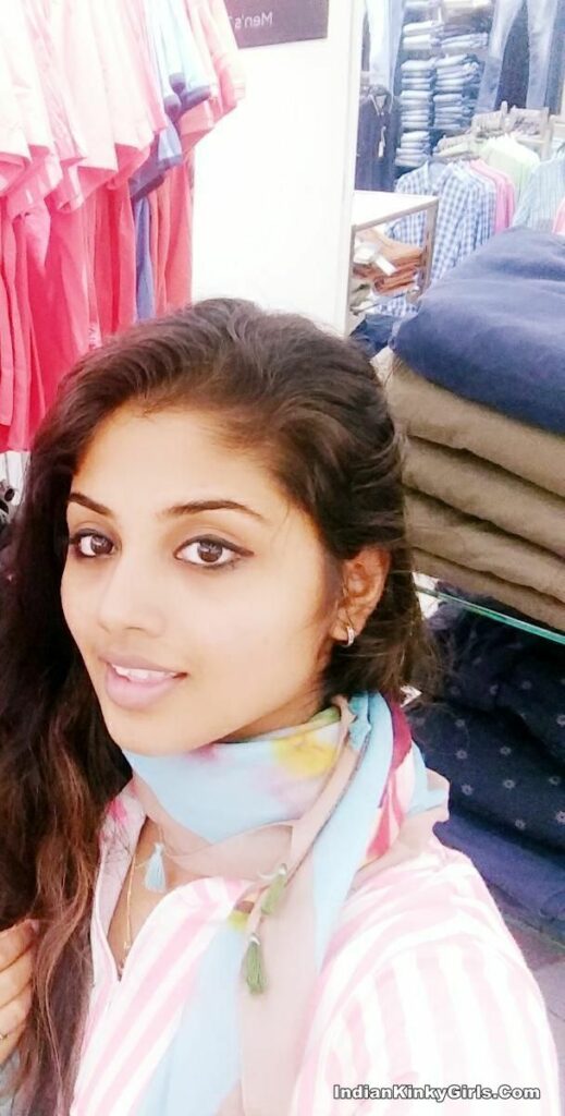Indian Banglore Girl Teasing Selfie For Her Boyfriend