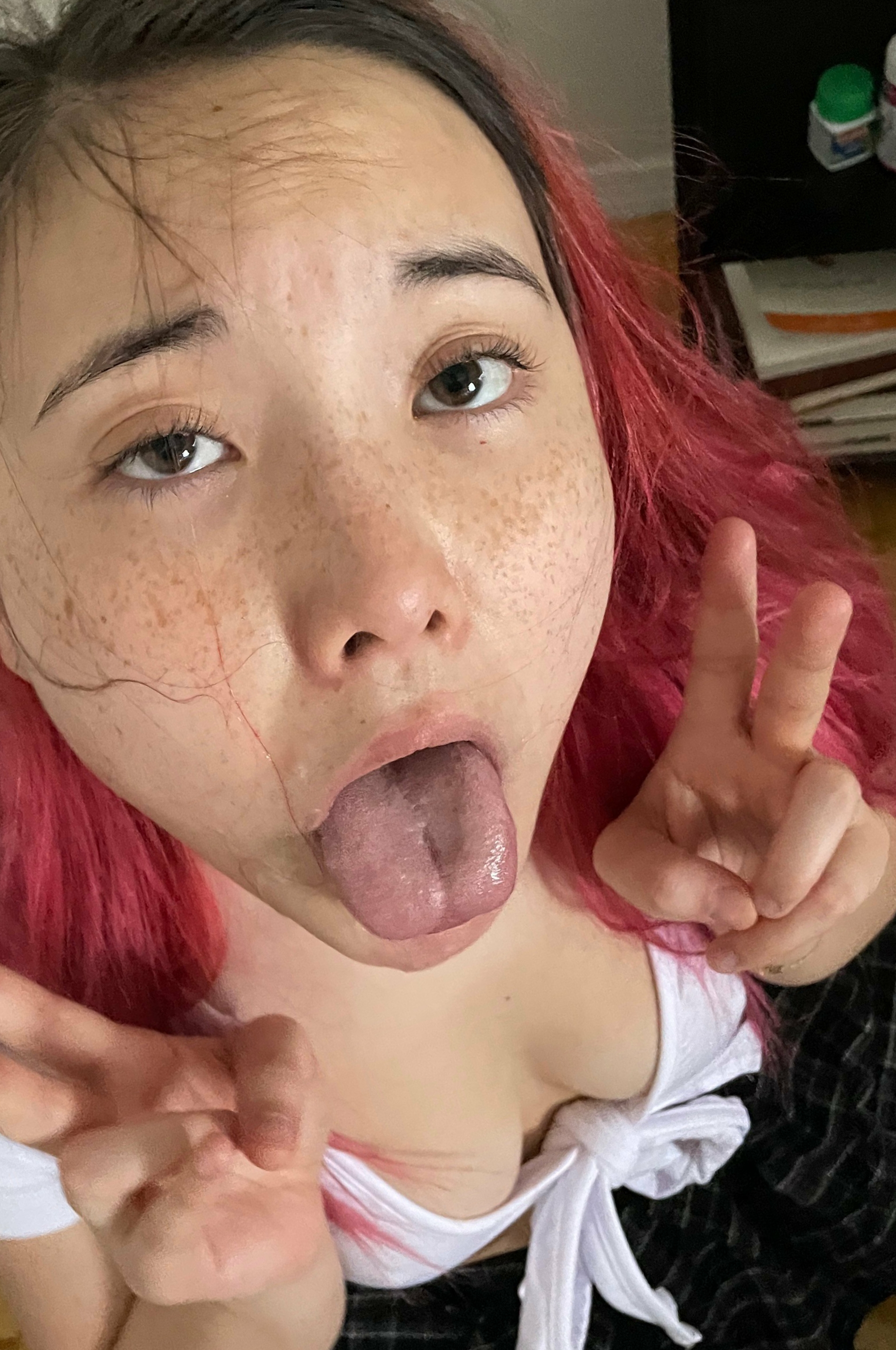 Sexy Asian webslut Lauren