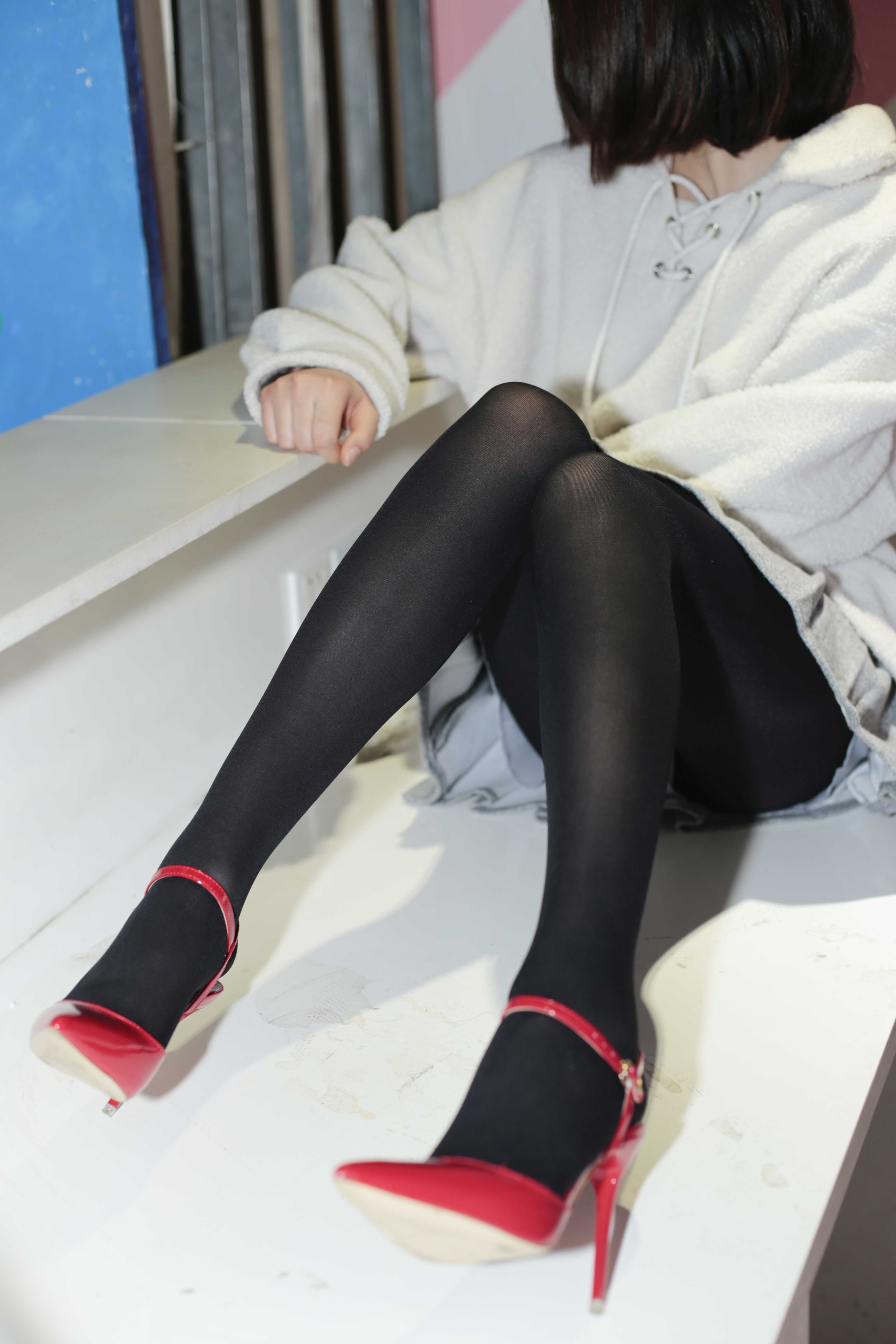 China Beauty Legs and feet 366