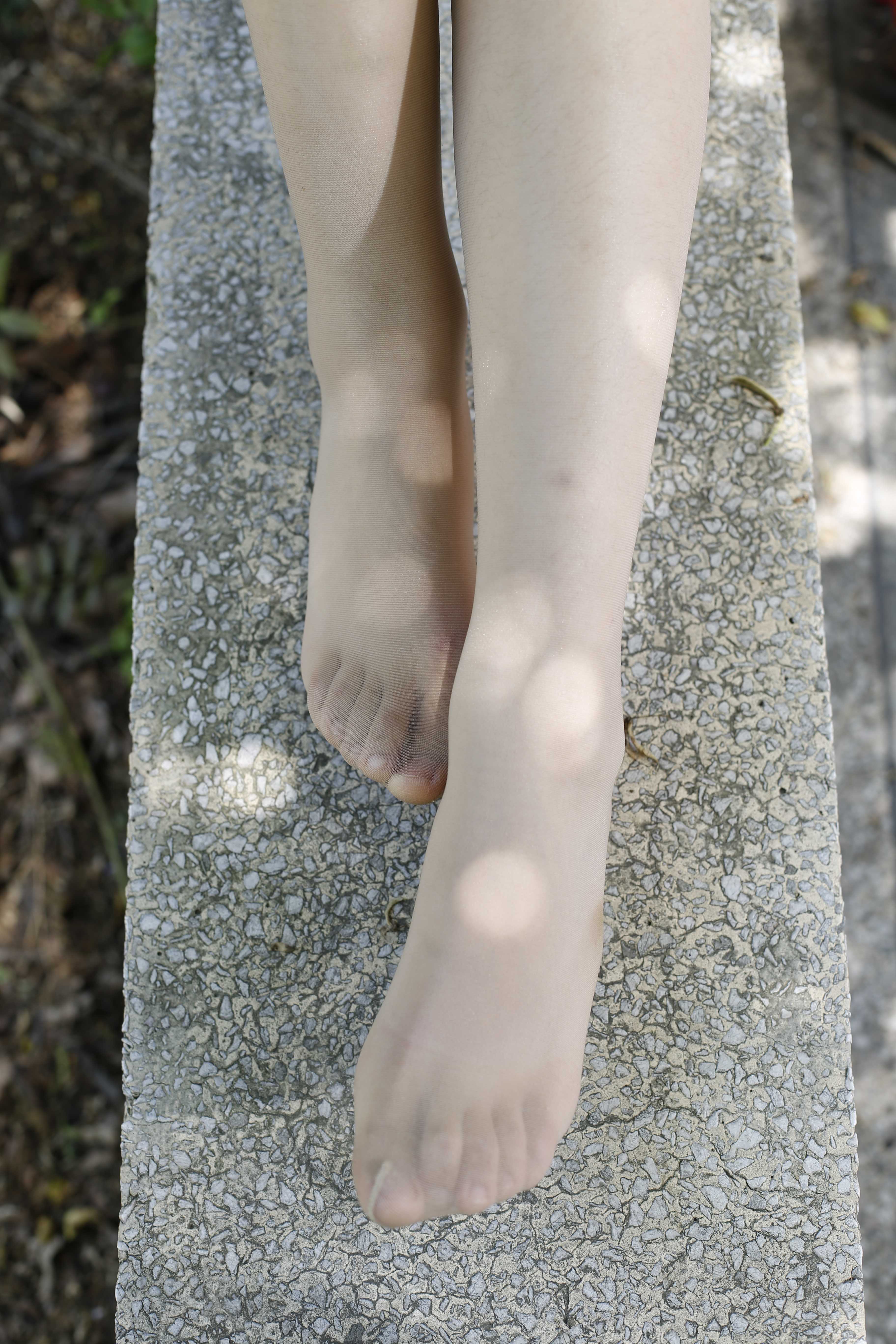 China Beauty Legs and feet 374