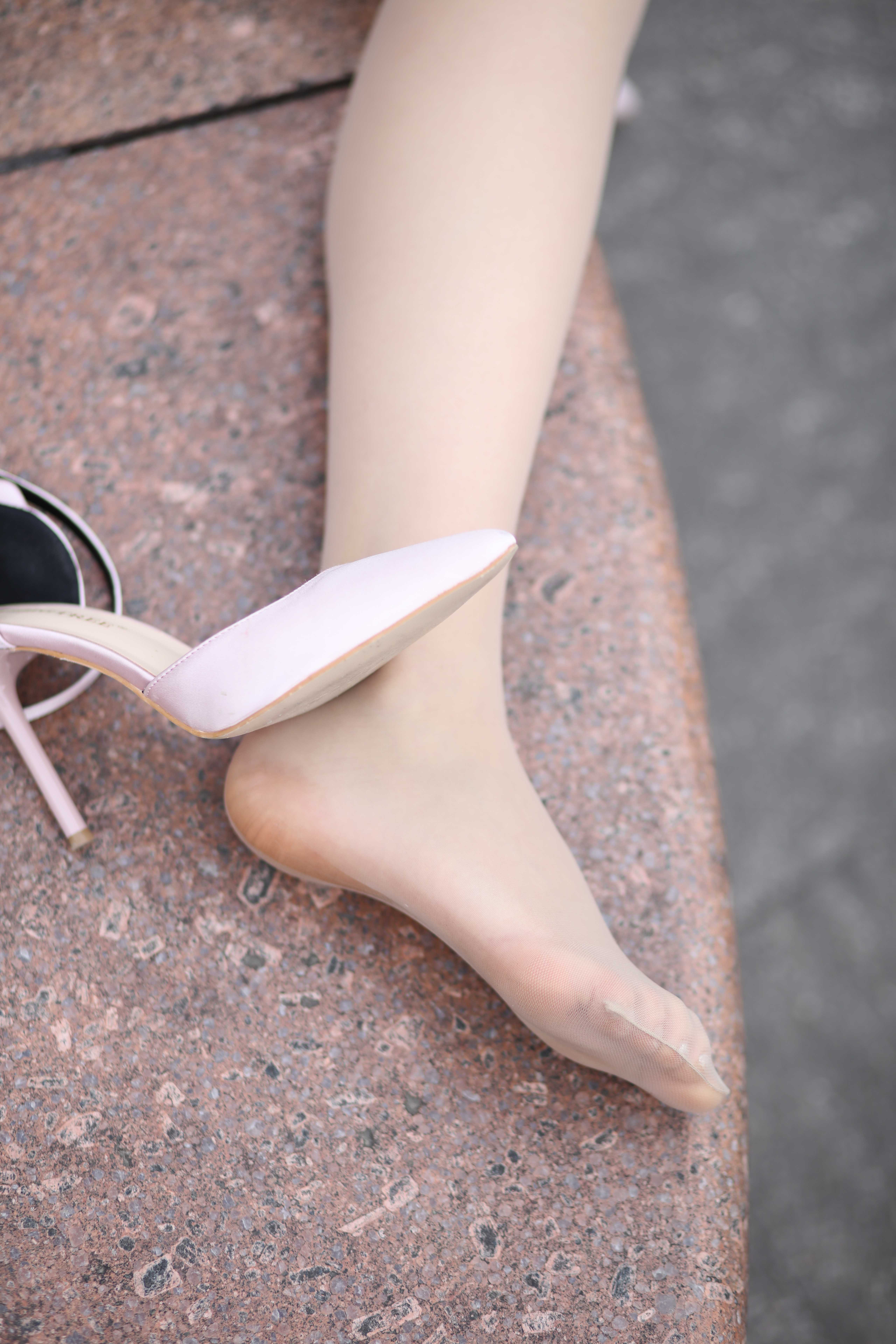 China Beauty Legs and feet 377