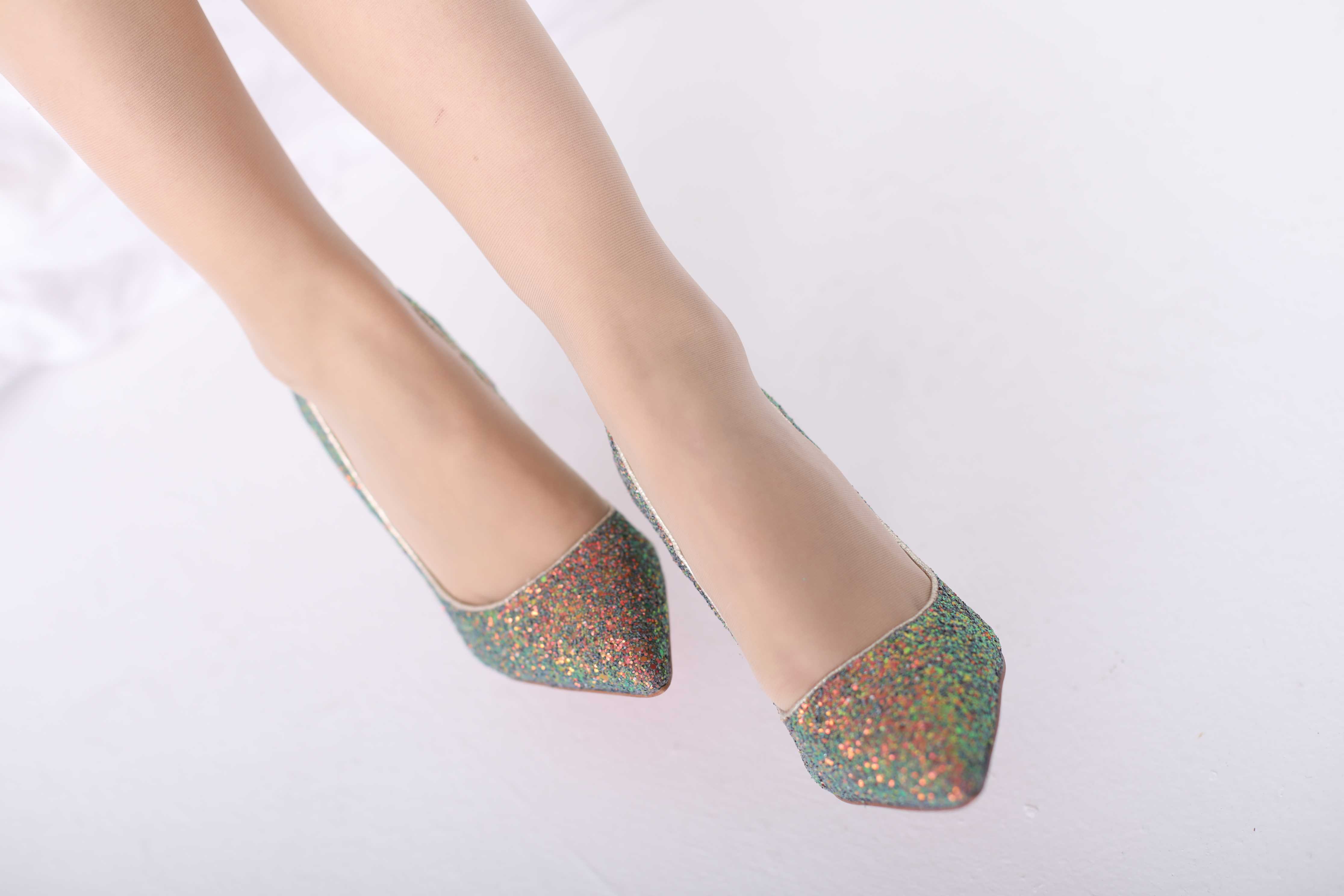 China Beauty Legs and feet 386