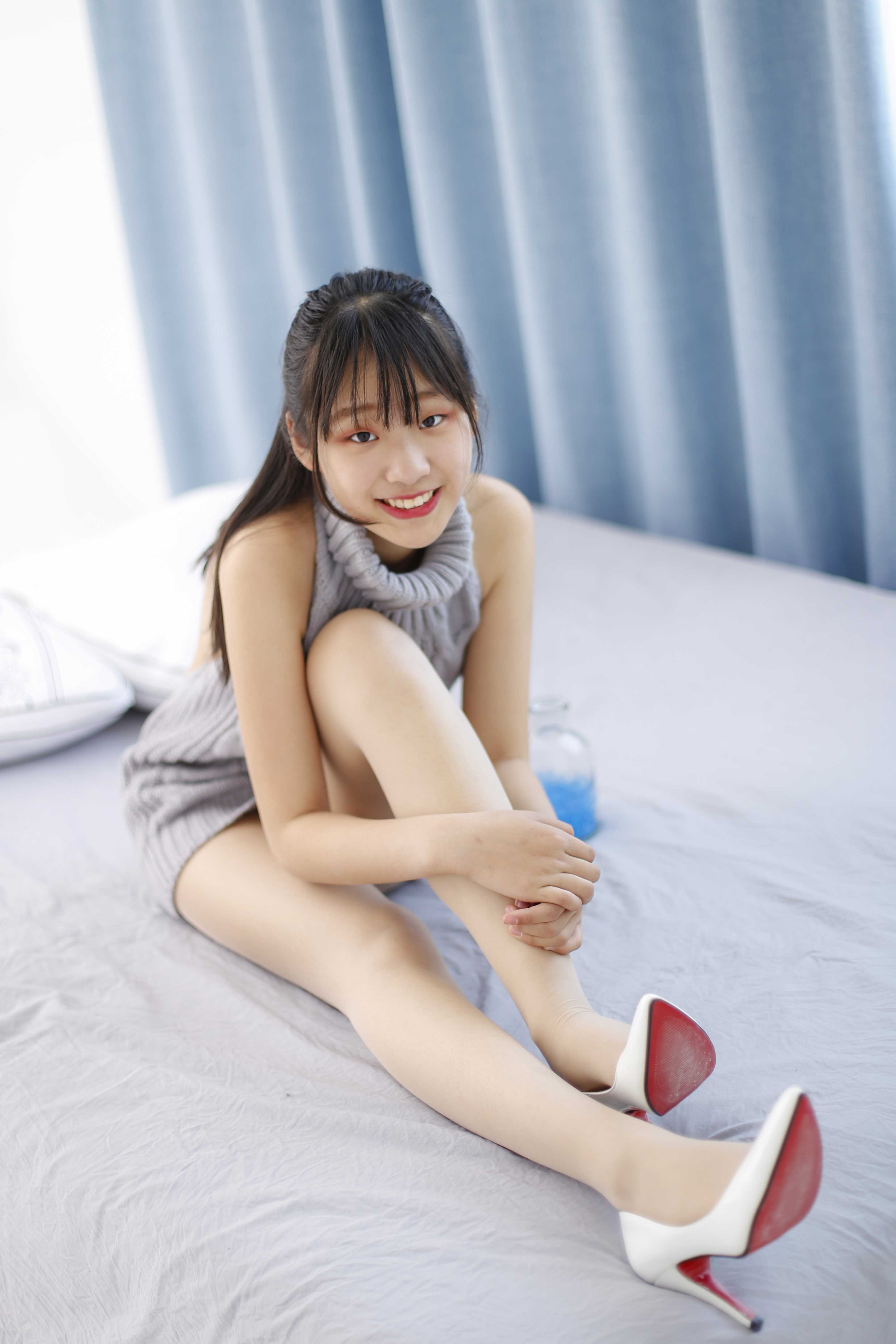 China Beauty Legs and feet 387