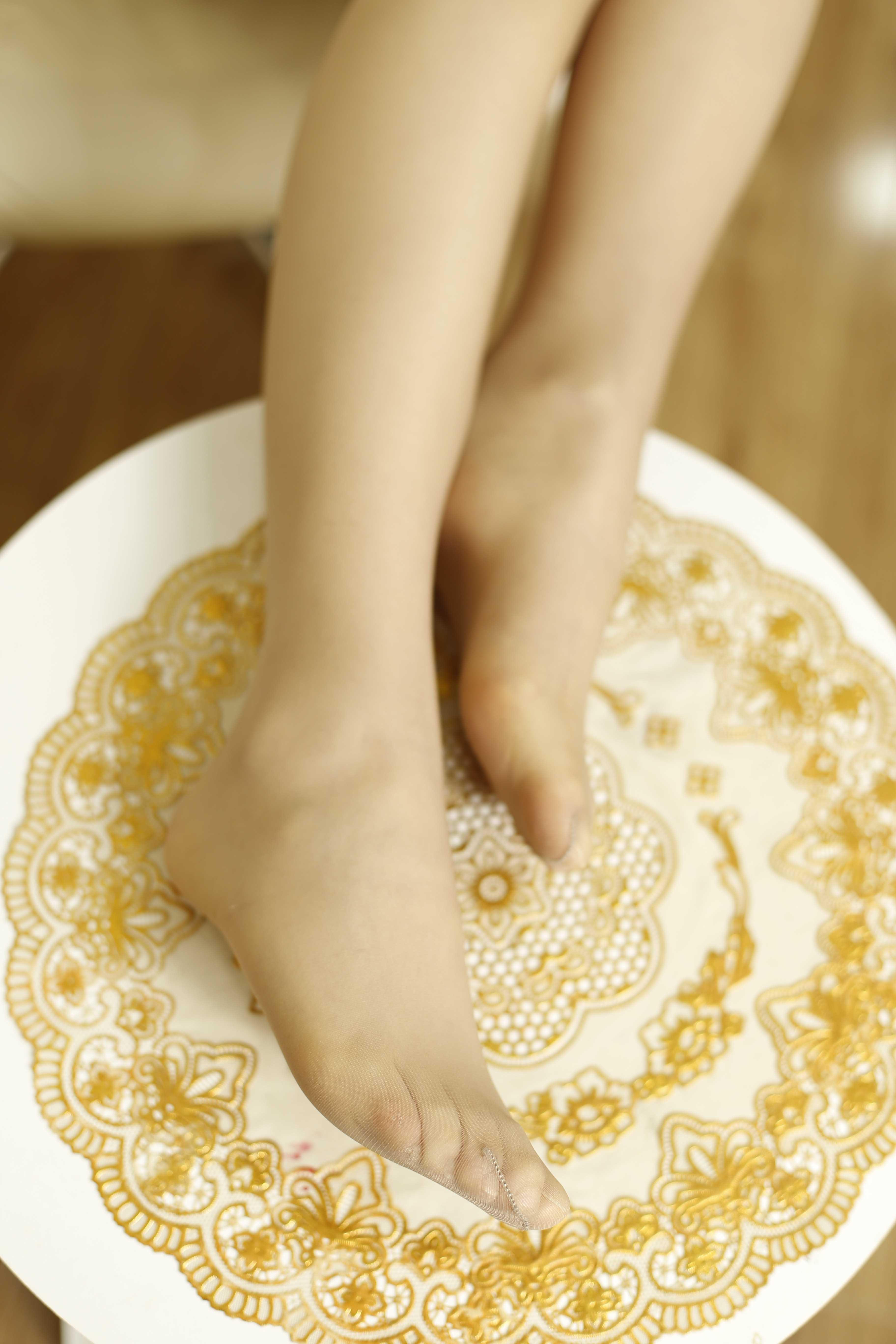 China Beauty Legs and feet 390