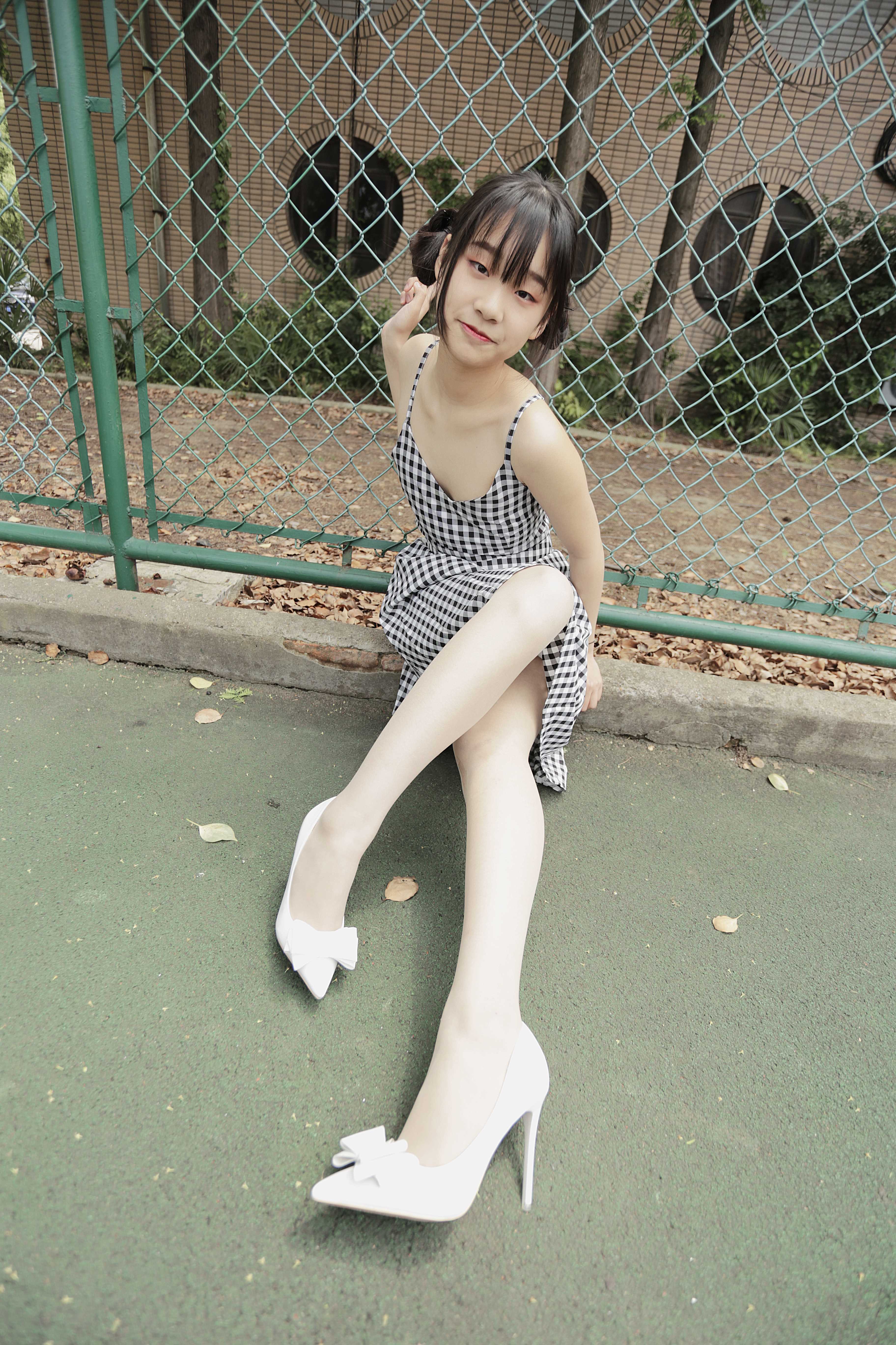 China Beauty Legs and feet 397