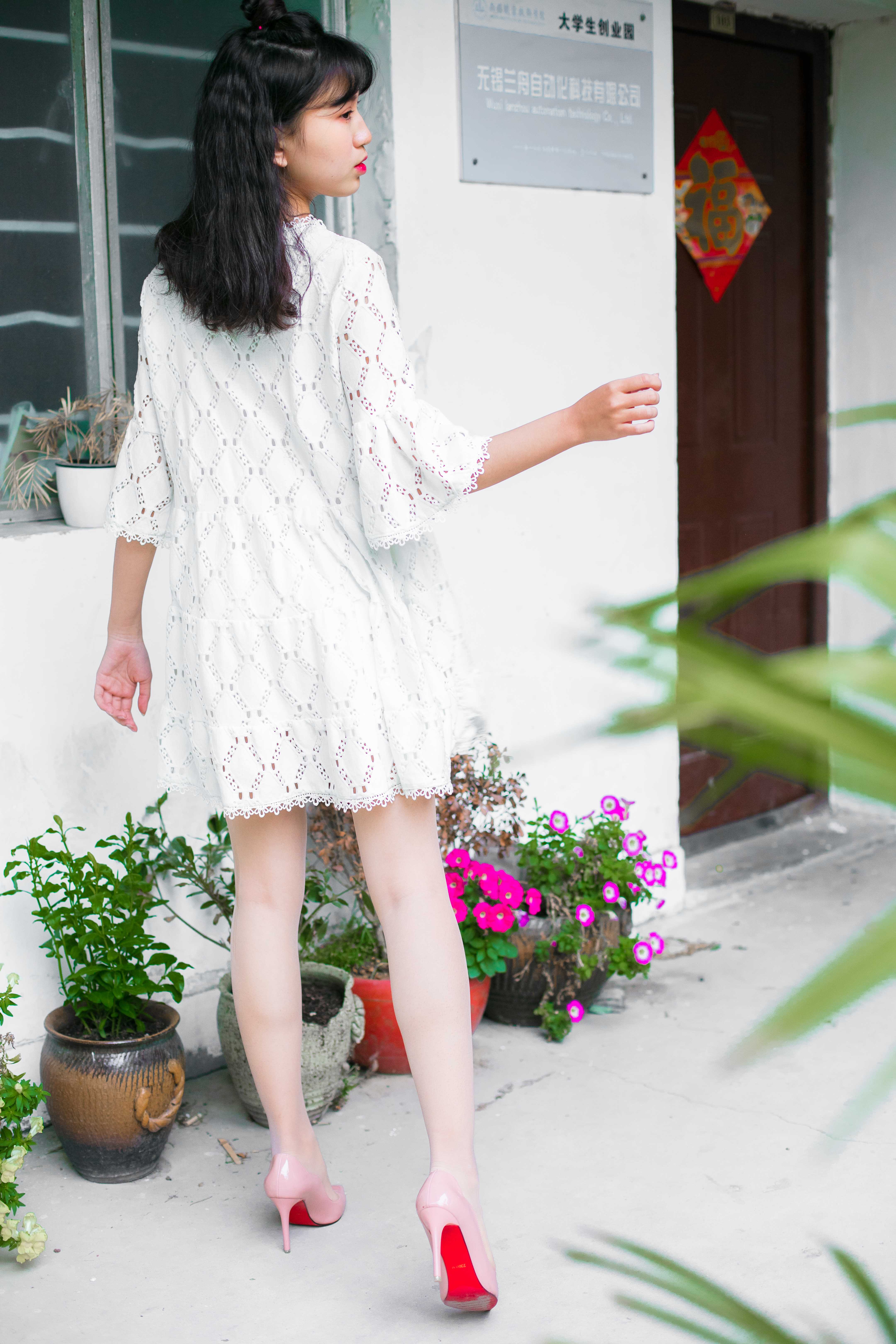 China Beauty Legs and feet 400