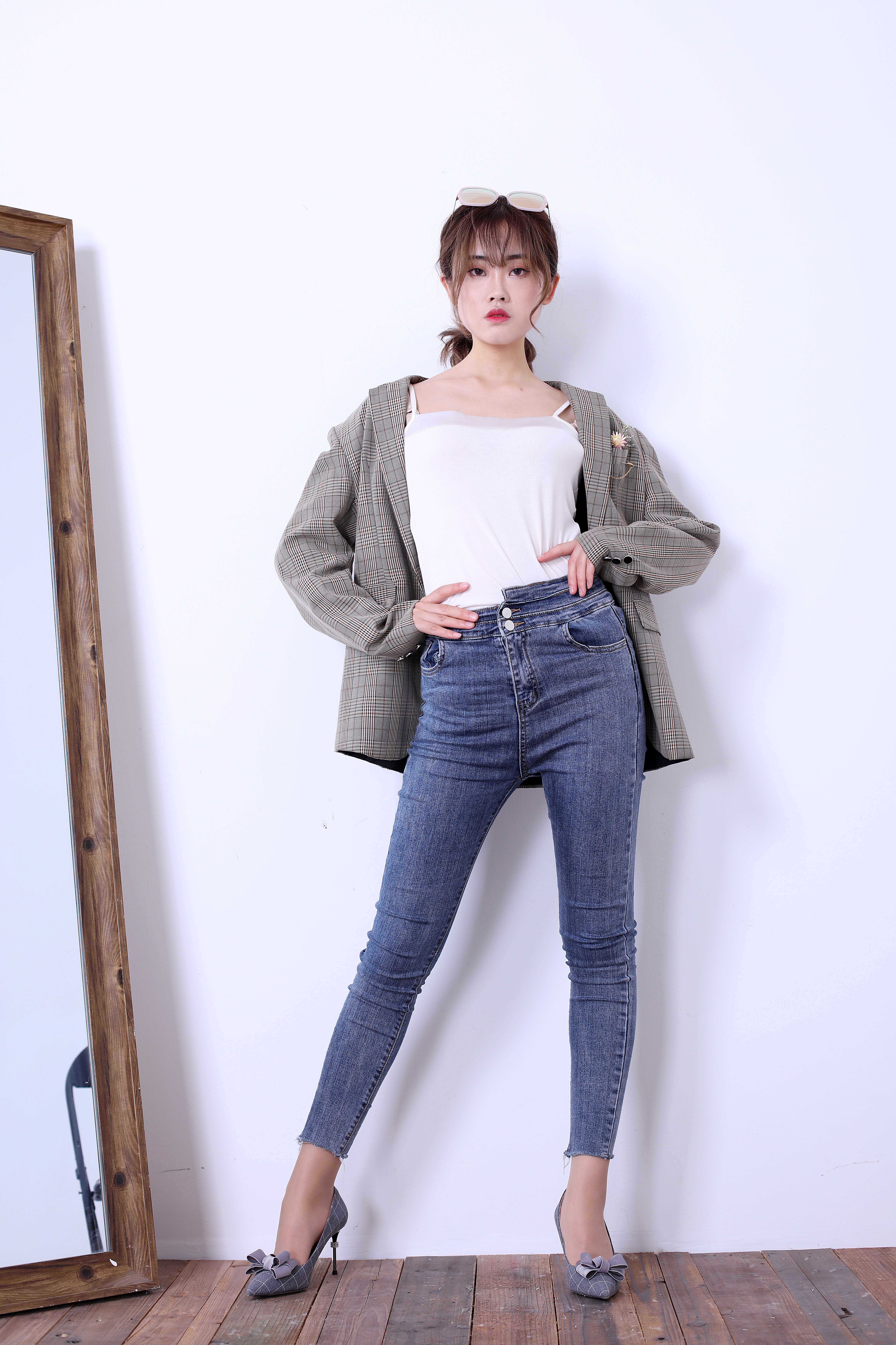 China Beauty Legs and feet 403