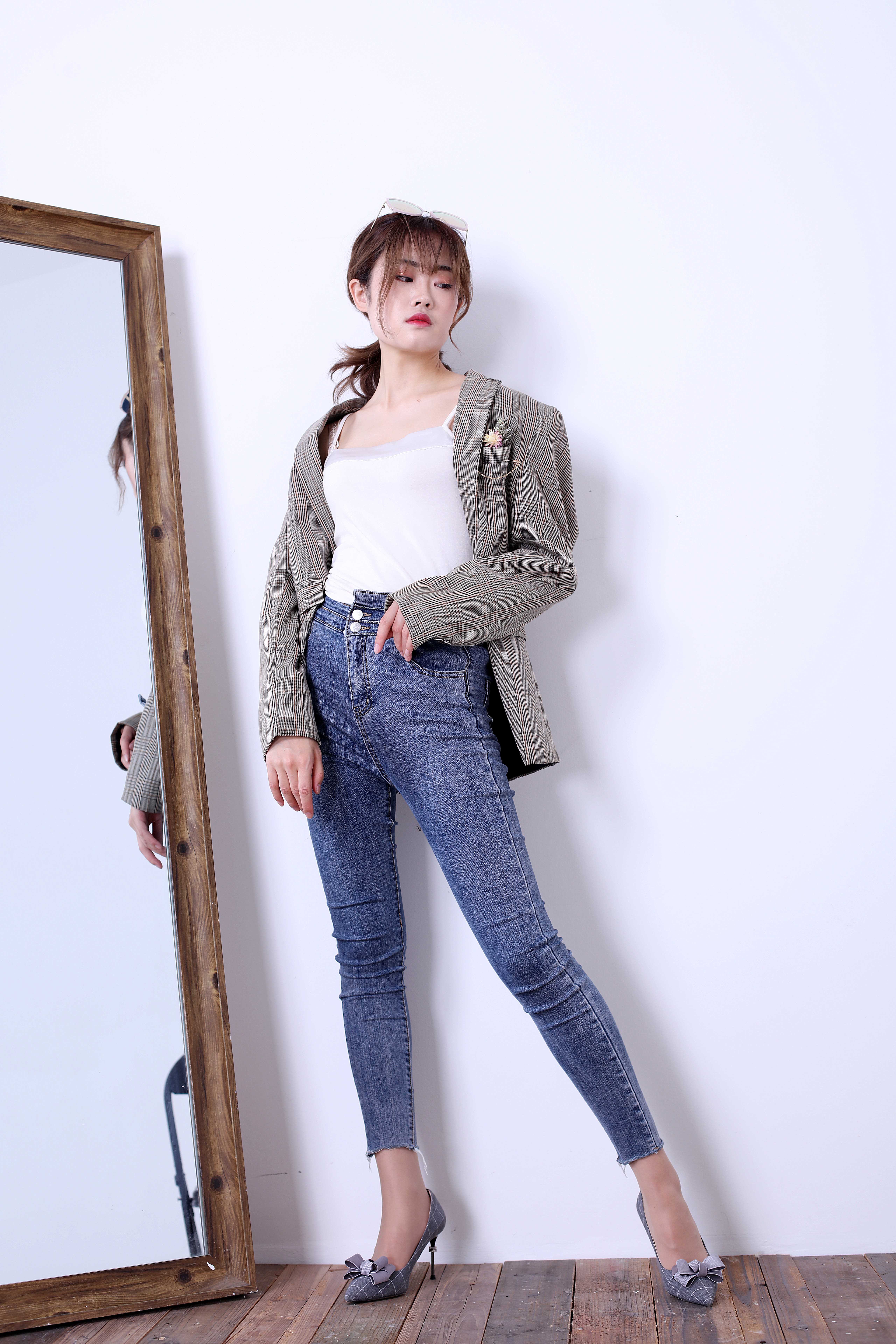 China Beauty Legs and feet 403