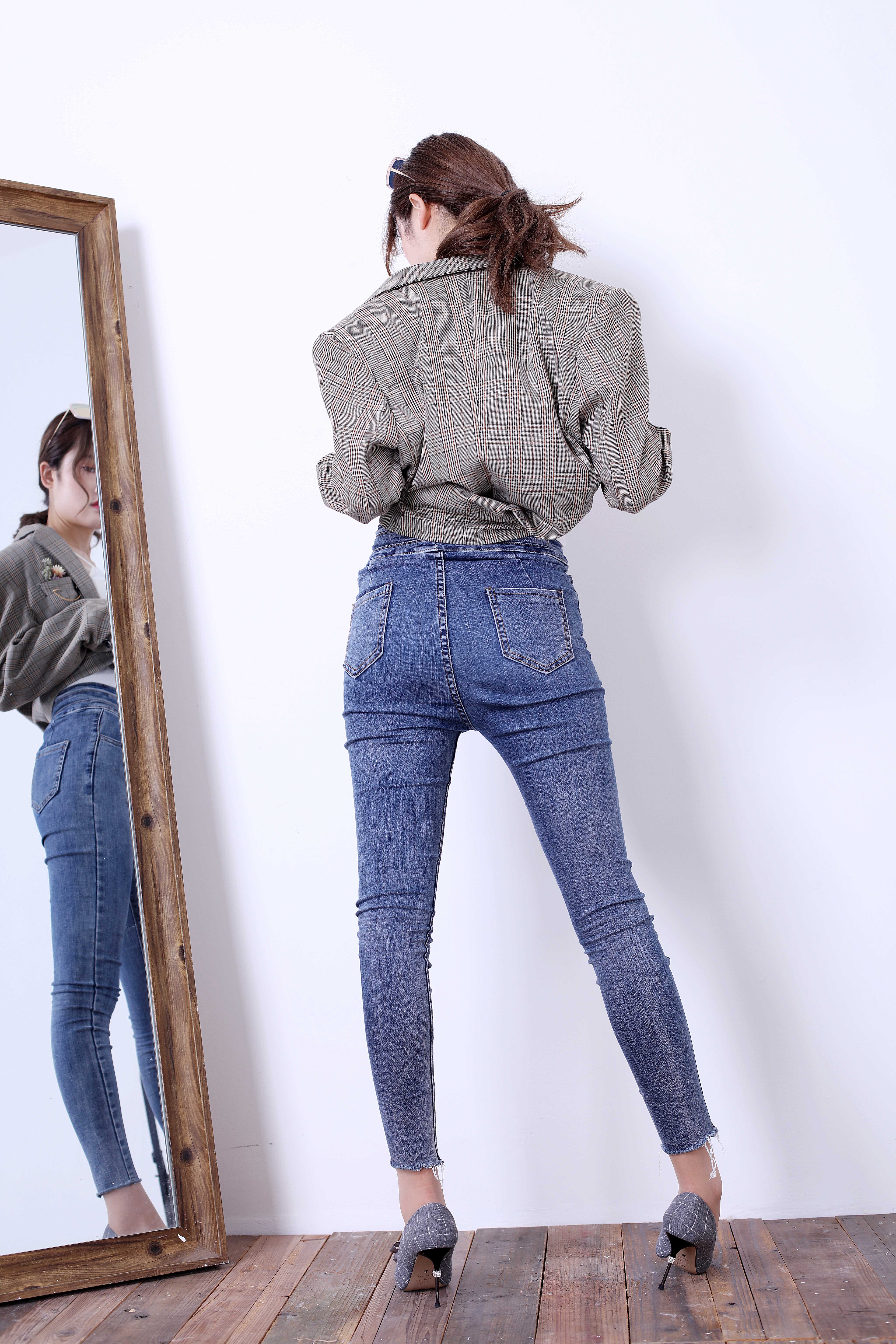 China Beauty Legs and feet 403