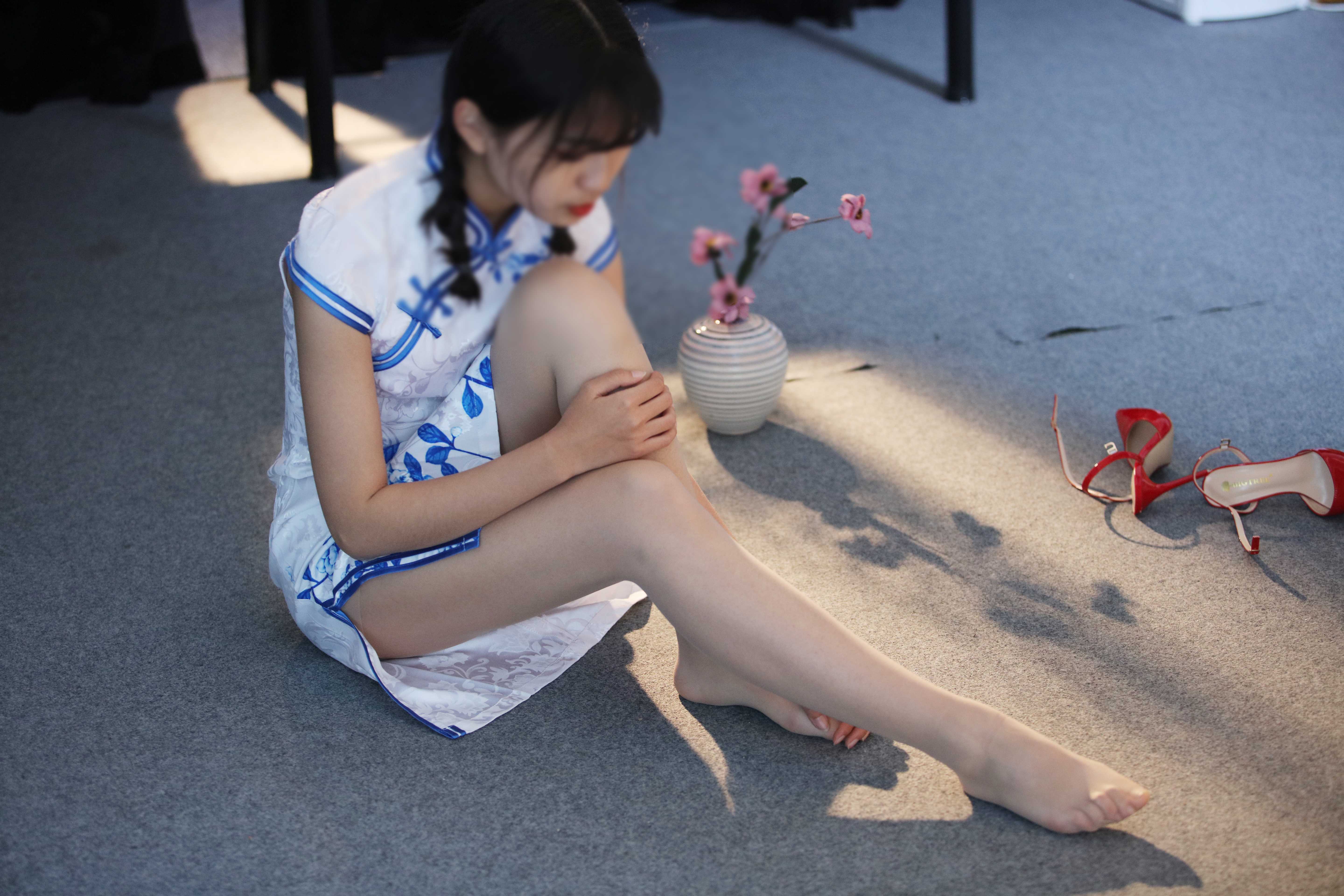 China Beauty Legs and feet 404