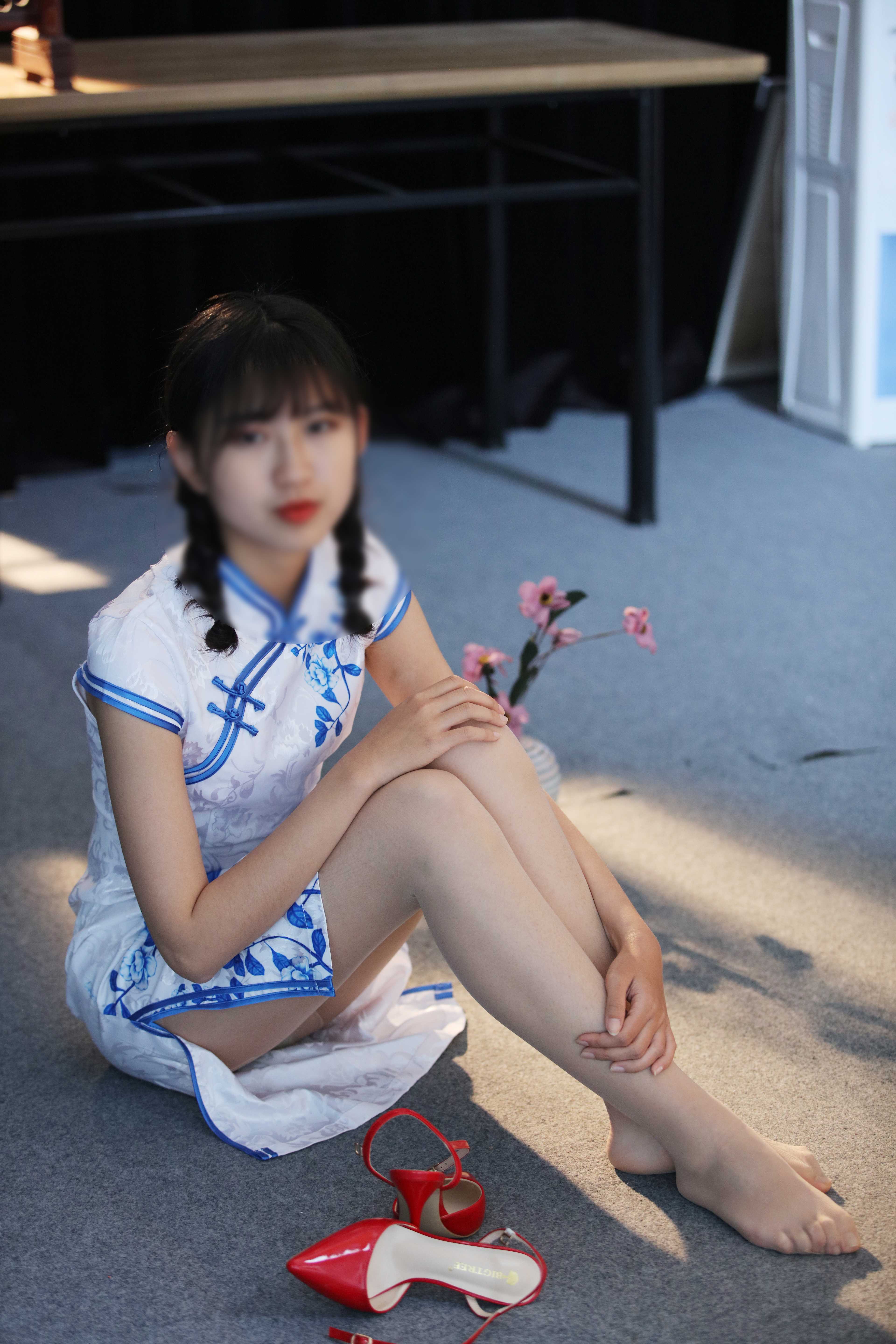 China Beauty Legs and feet 404