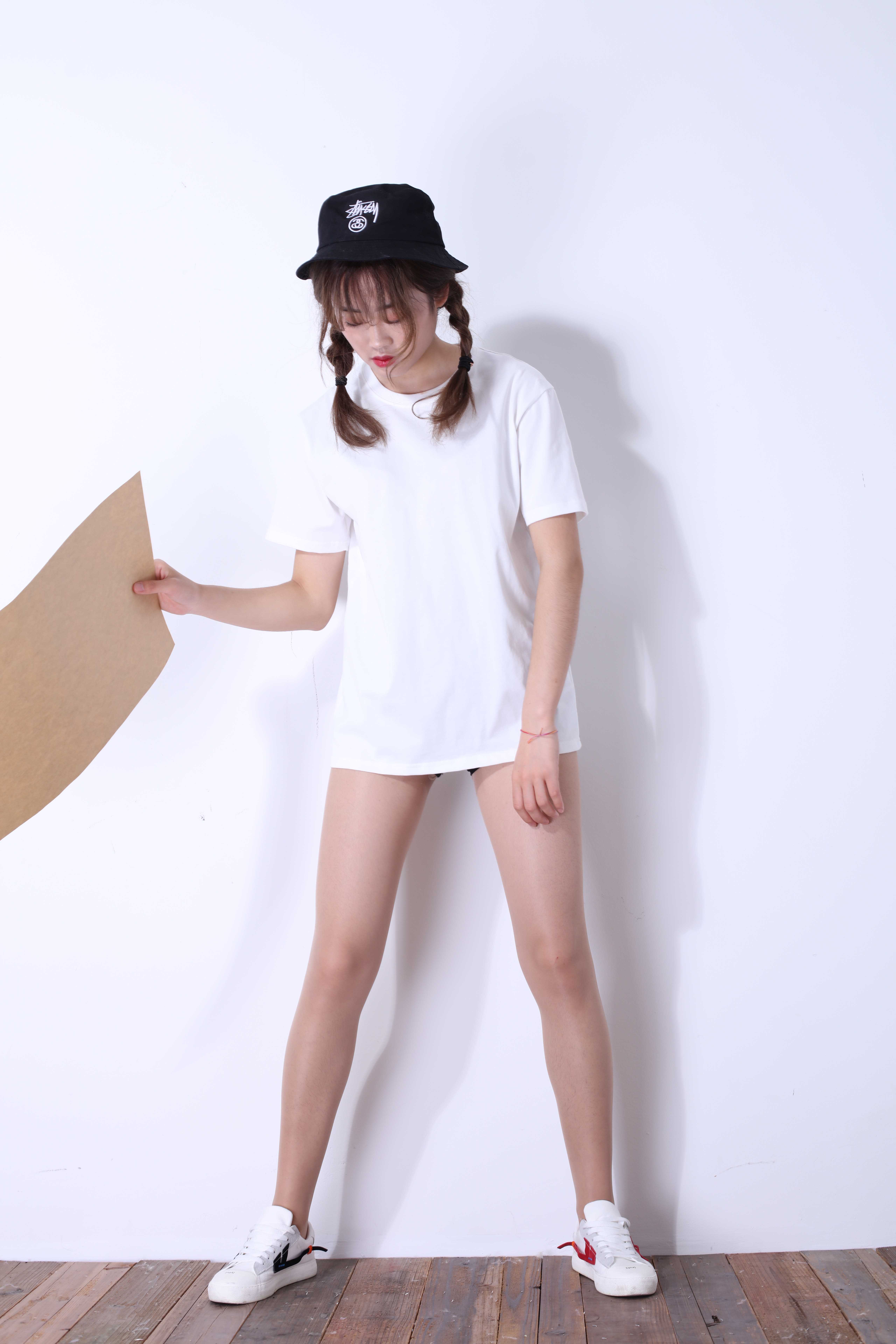 China Beauty Legs and feet 409