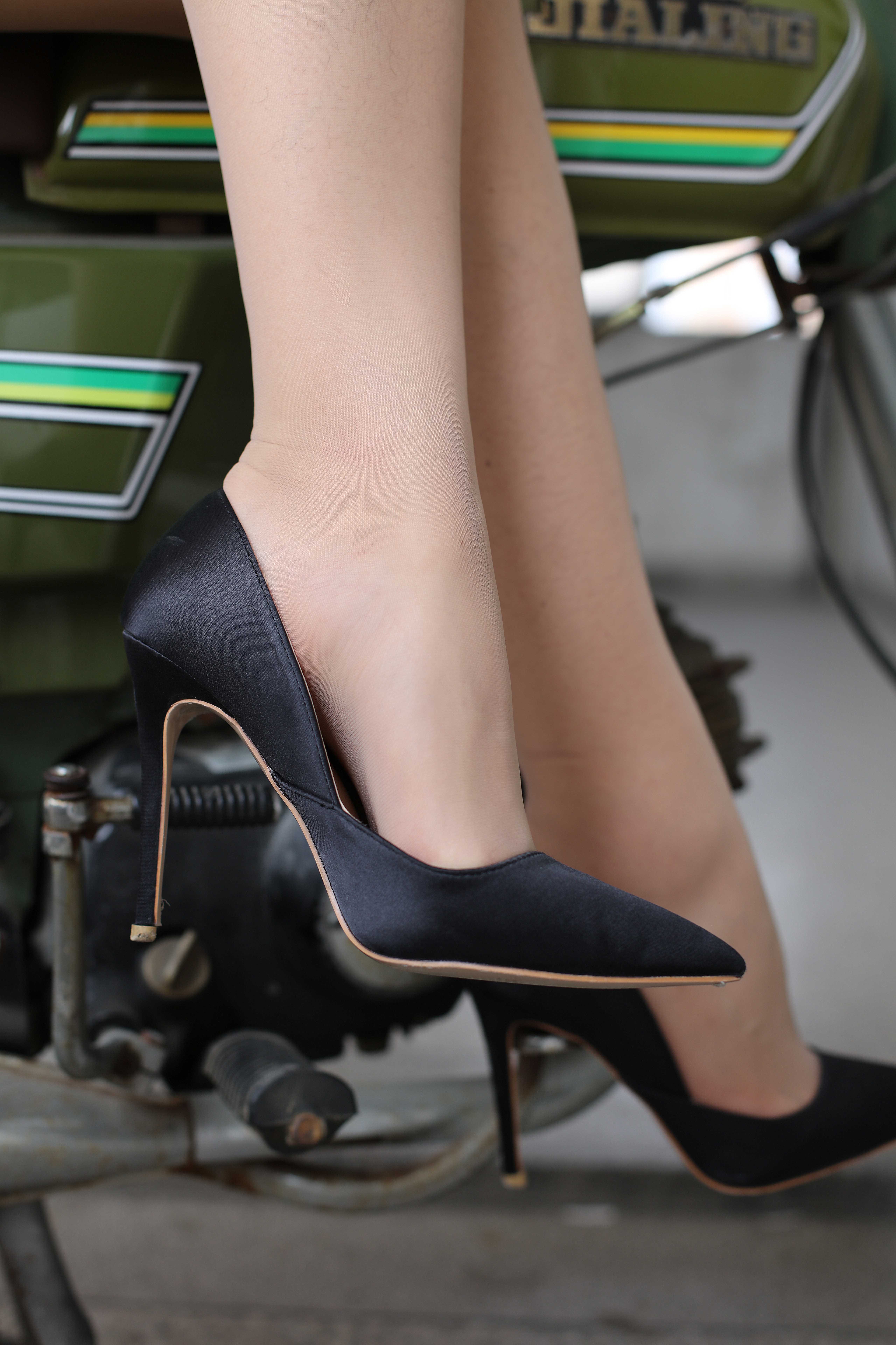 China Beauty Legs and feet 412