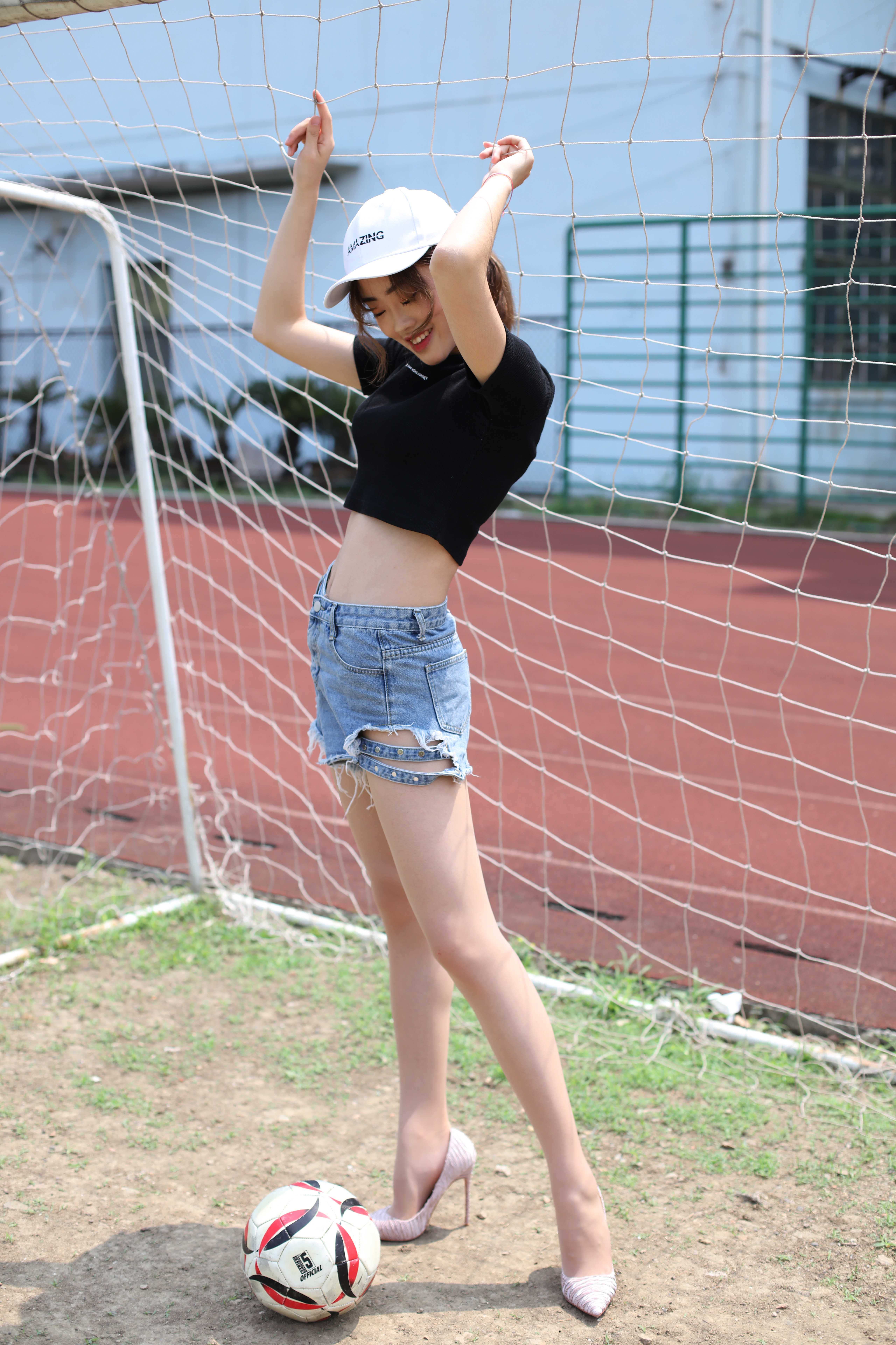 China Beauty Legs and feet 413