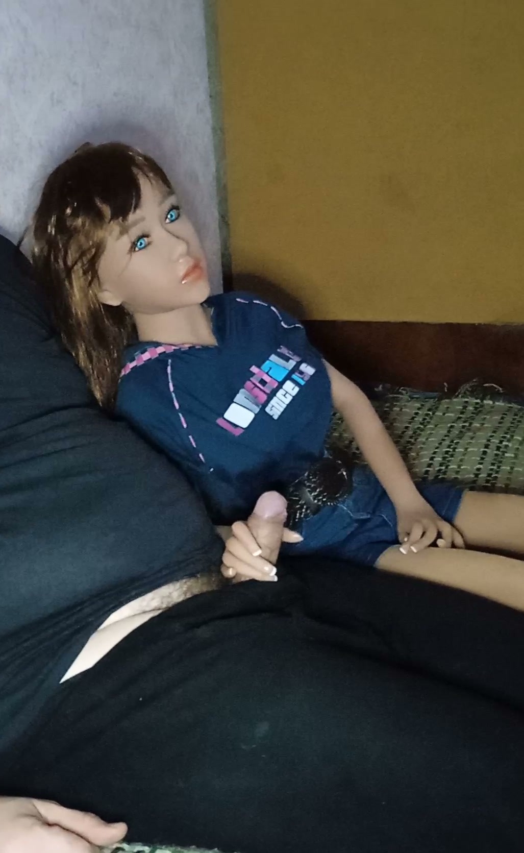 Lovely student did BJ to the new lecturer (some GIFs)