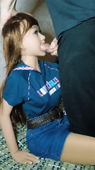 Lovely student did BJ to the new lecturer (some GIFs)