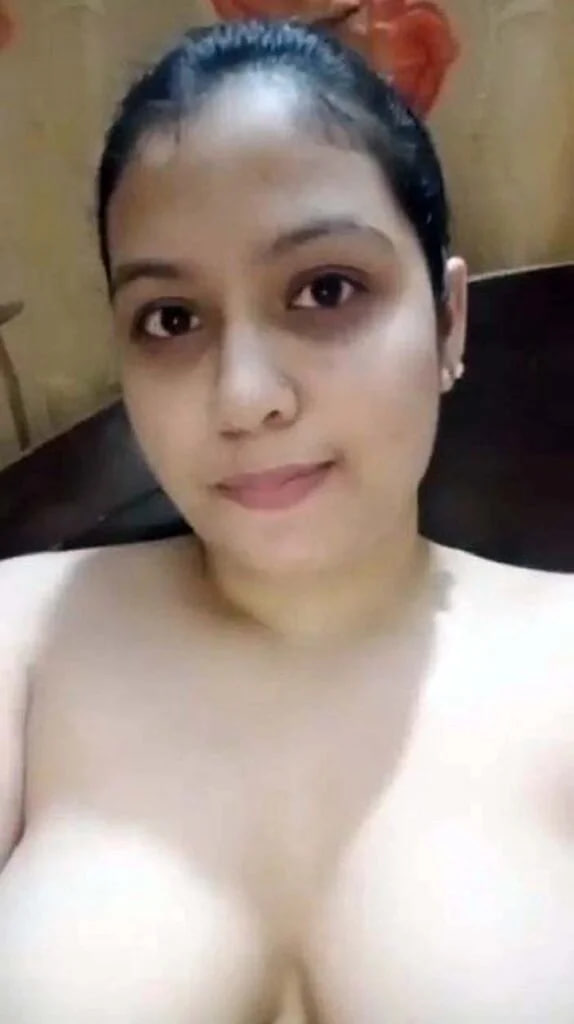 Bangladeshi Muslim Bhabhi