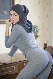 Hot Hijab wearing Muslim women