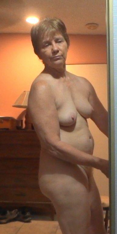 HER RED BUSH IS FOR YOU