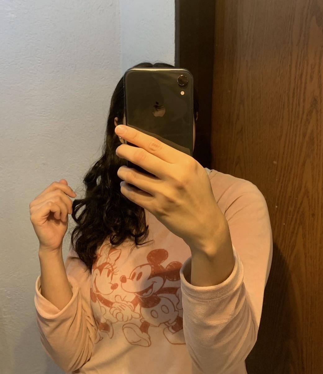 Gorgeous Busty Babe Nude Selfies