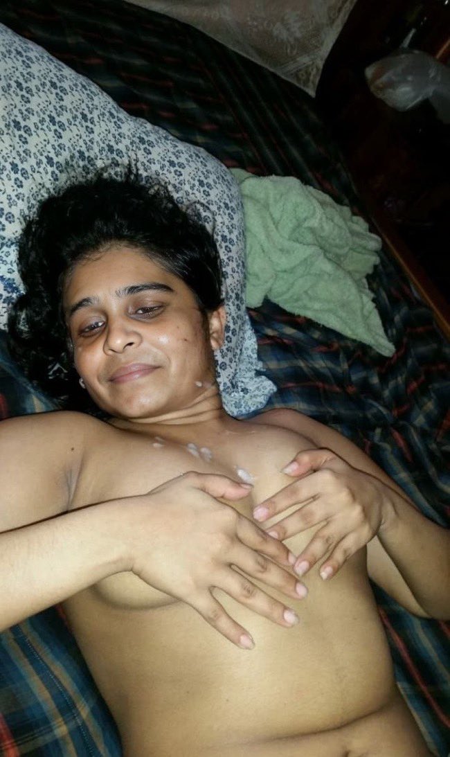 Tamil mom visalatchi cum facial
