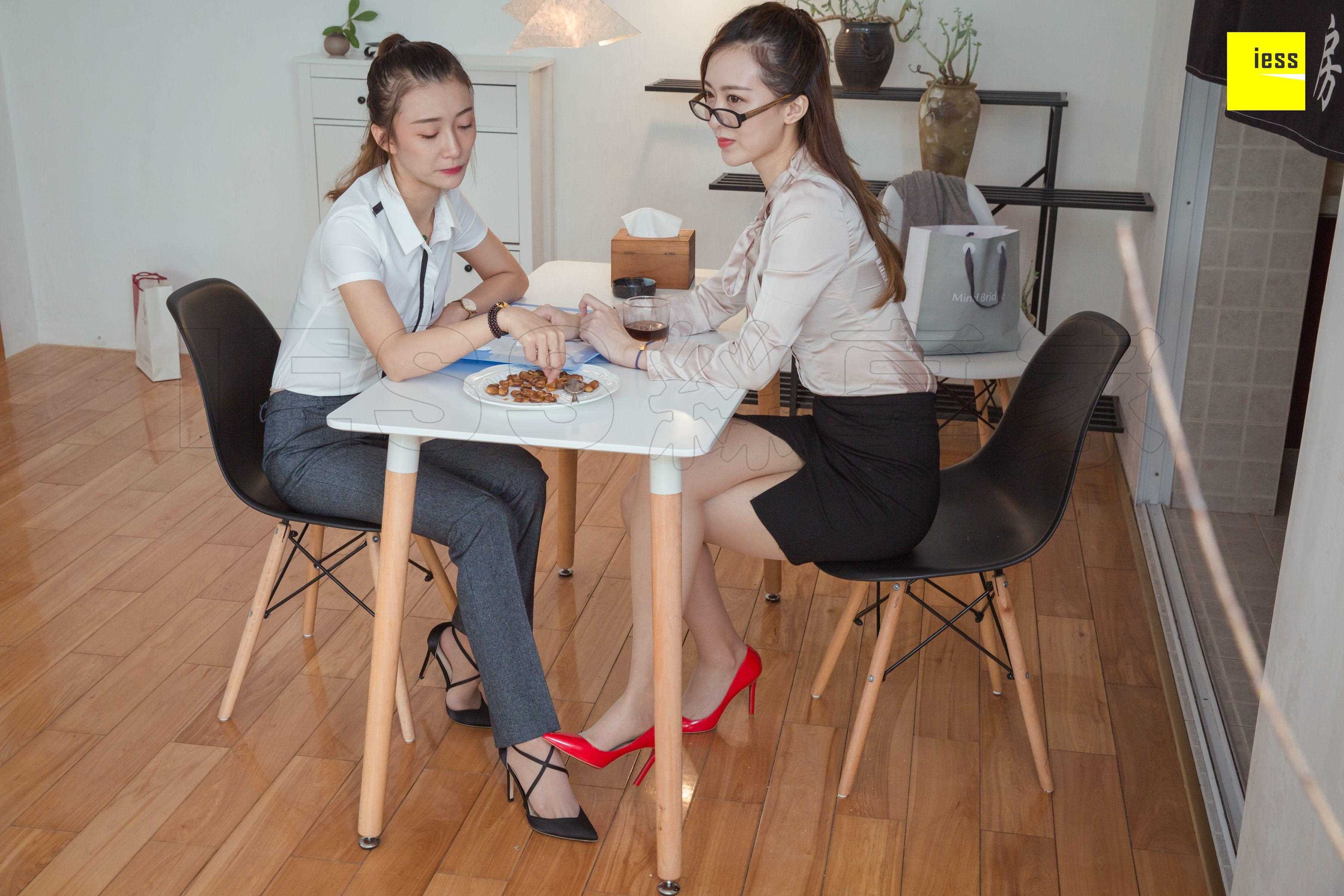 China Beauty Legs and feet 464-2