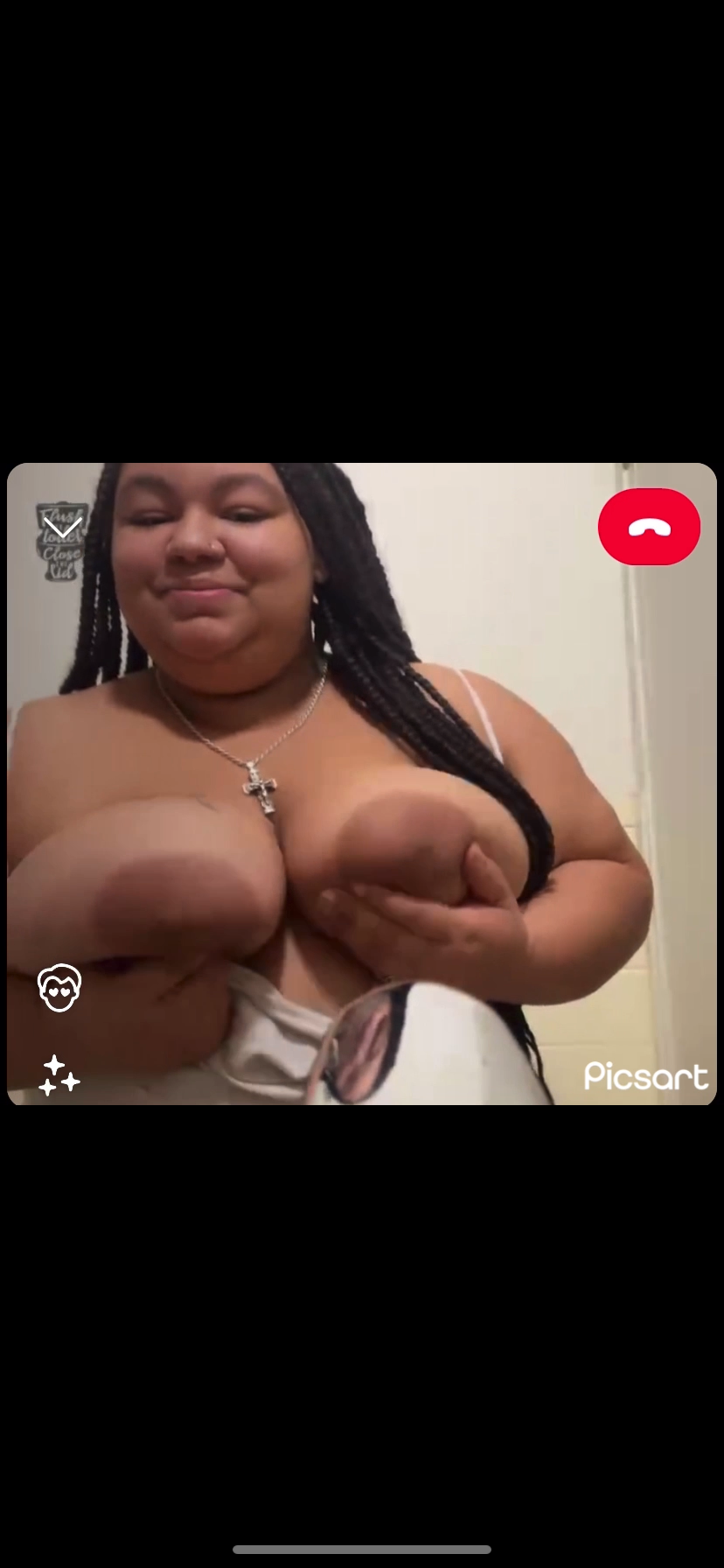 Fat bitch Jasmin flashes her big boobs on ft