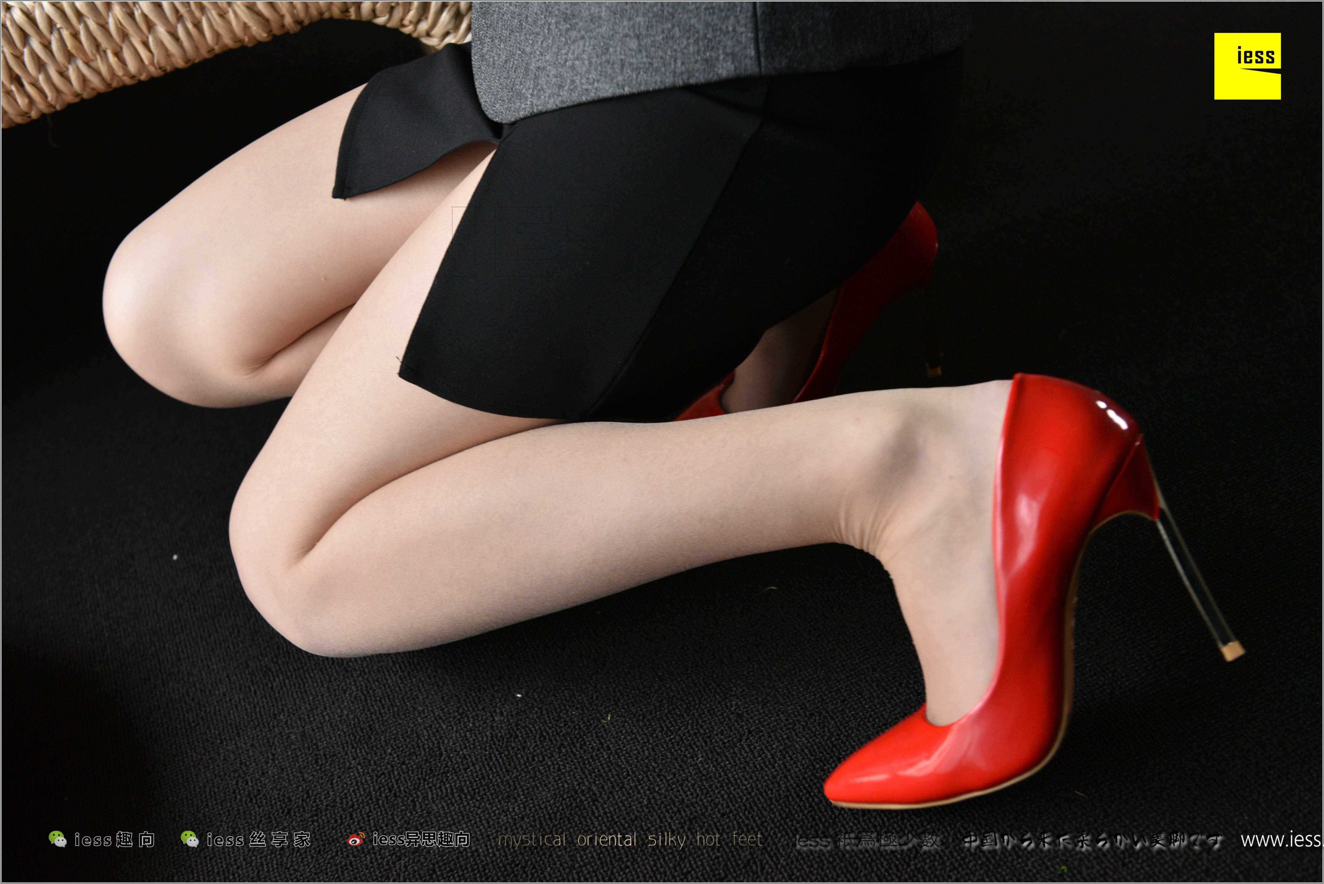 China Beauty Legs and feet 480