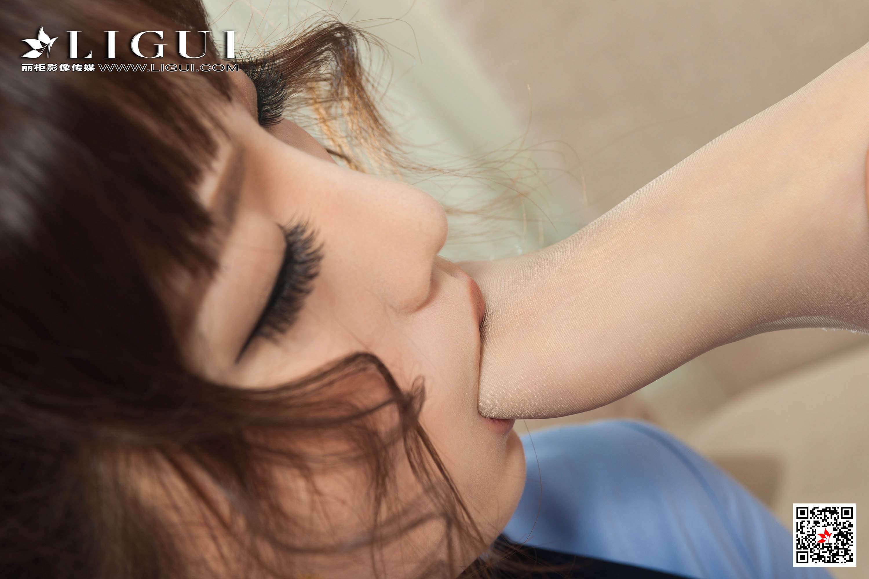 Foot Fetish Twin Flowers 10