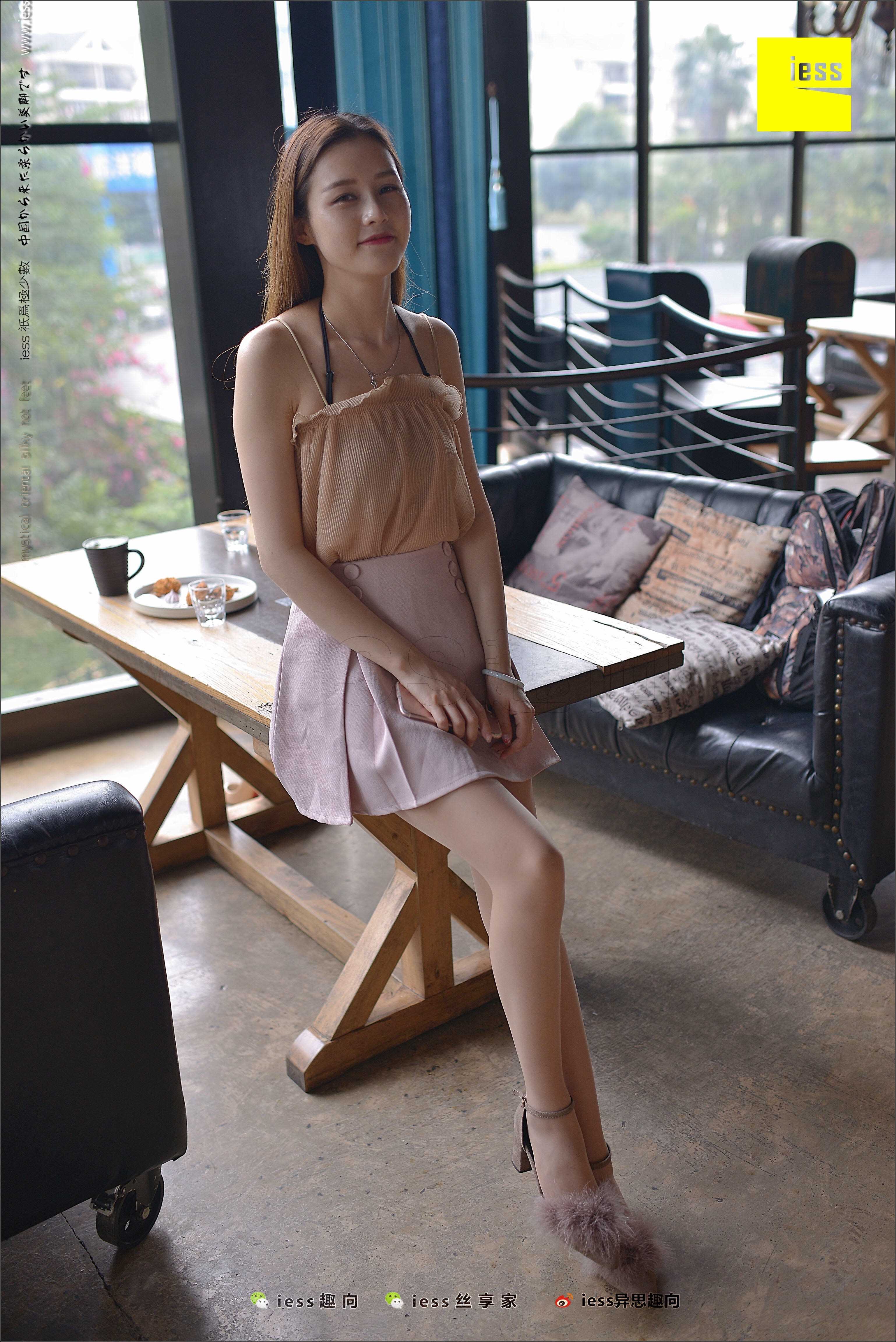 China Beauty Legs and feet 497