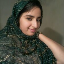 Pakostan College girl hot nude pics