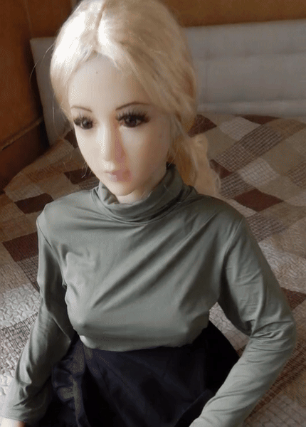 Blonde maid passes advanced job-interview. (some GIFs)