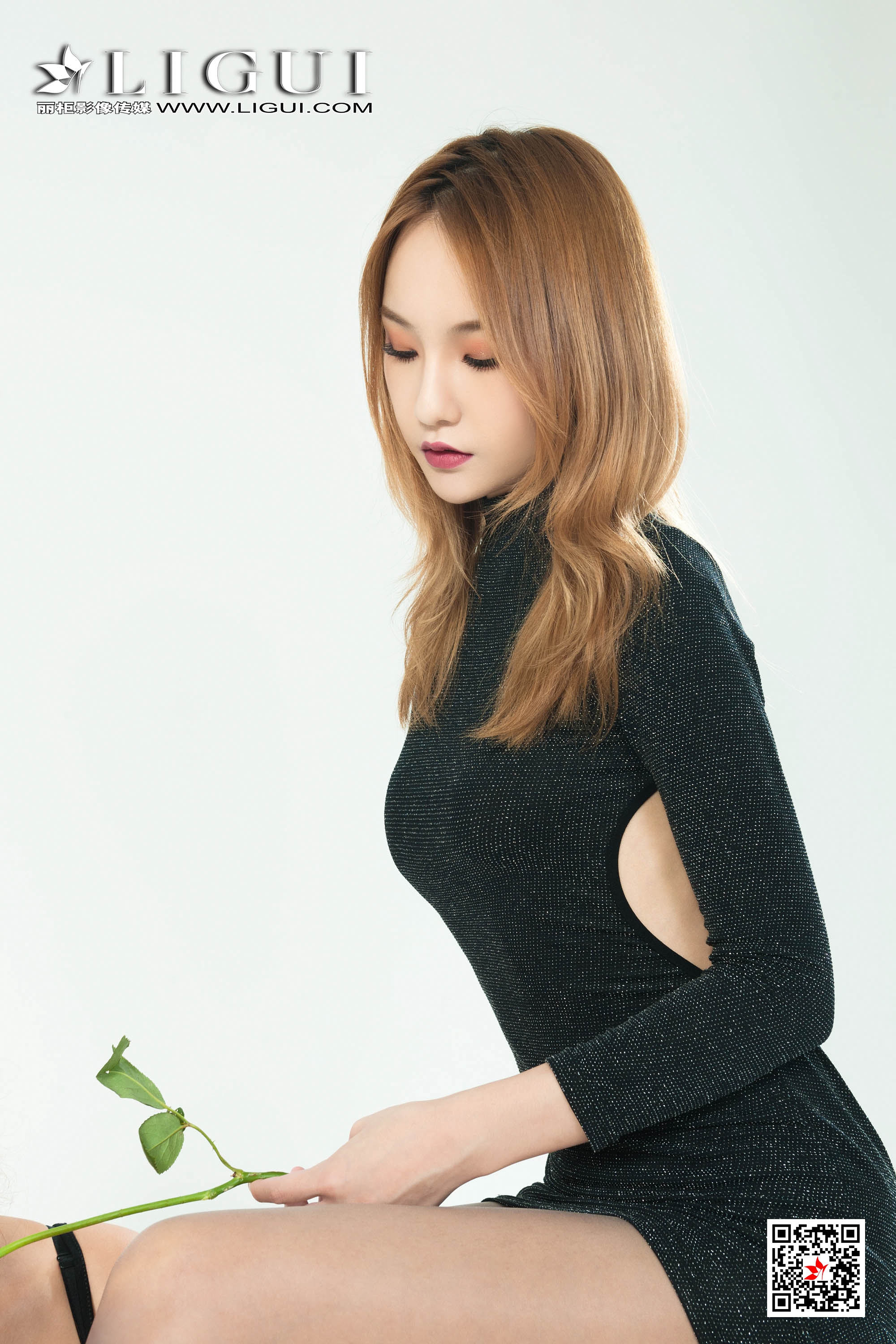 Foot Fetish Twin Flowers 18